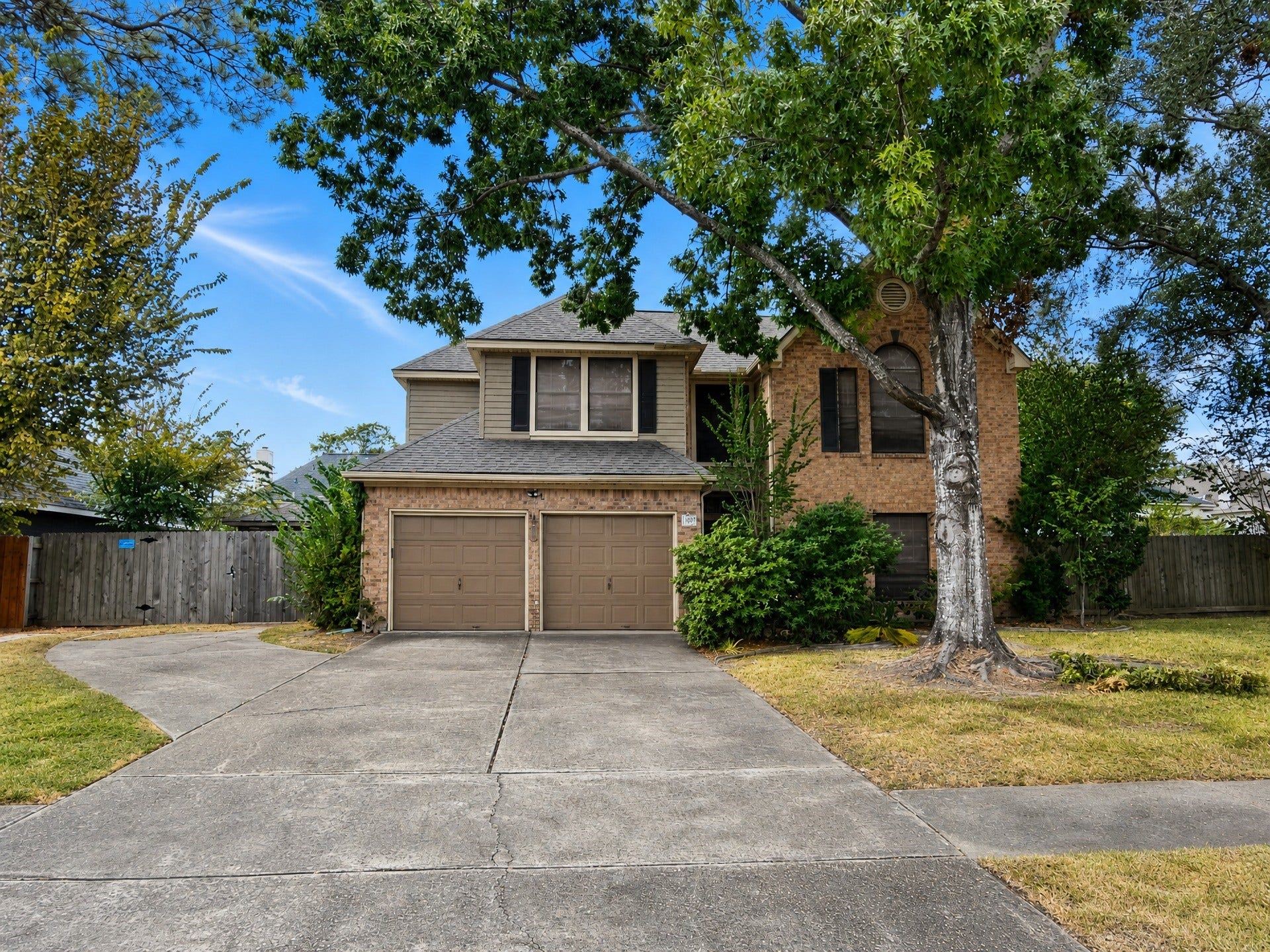 507 Welford Lane, Highlands, TX 77562