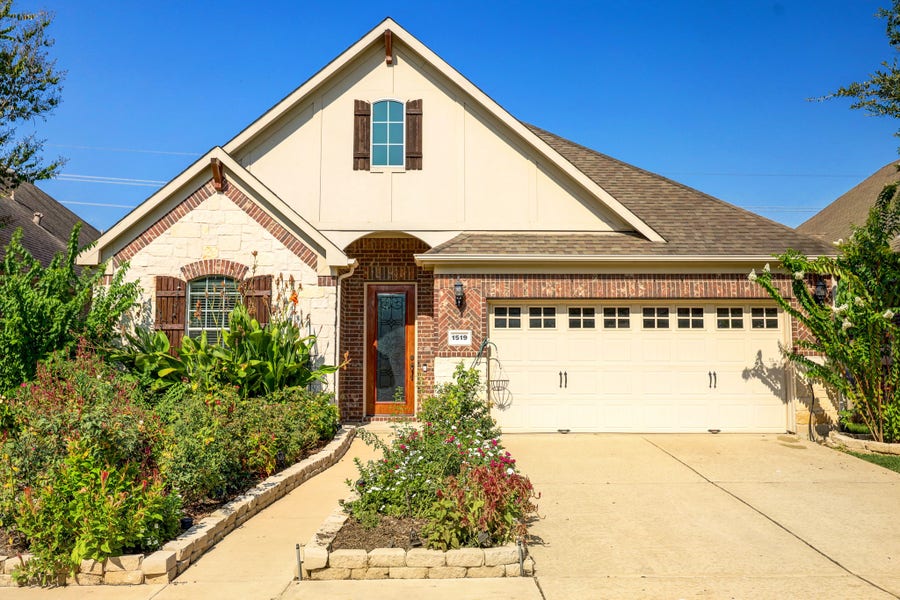 Property photo for 1519 Ralston Branch Way, Sugar Land, TX