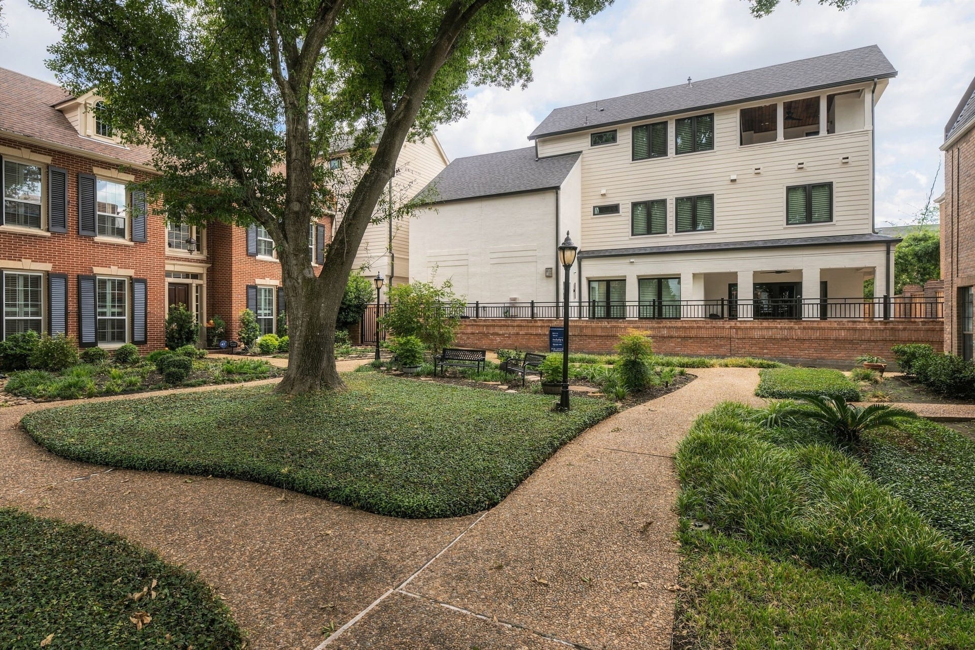 5409 Chevy Chase, #A, Houston, TX 77056 5409 Chevy Chase offers at private entrance for only these four units from the shared courtyard, offering a more scenic route for visitors into the property than the driveway!