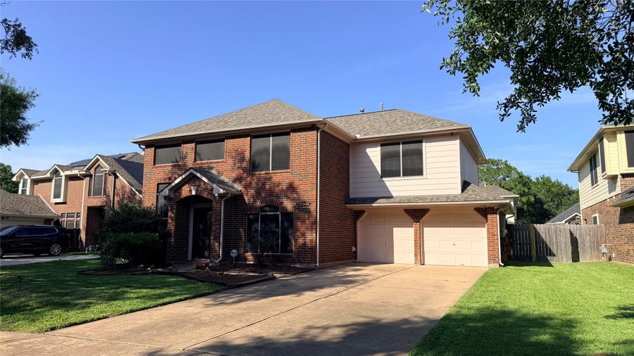 Property photo for 106 Crimson Bay Drive, League City, TX
