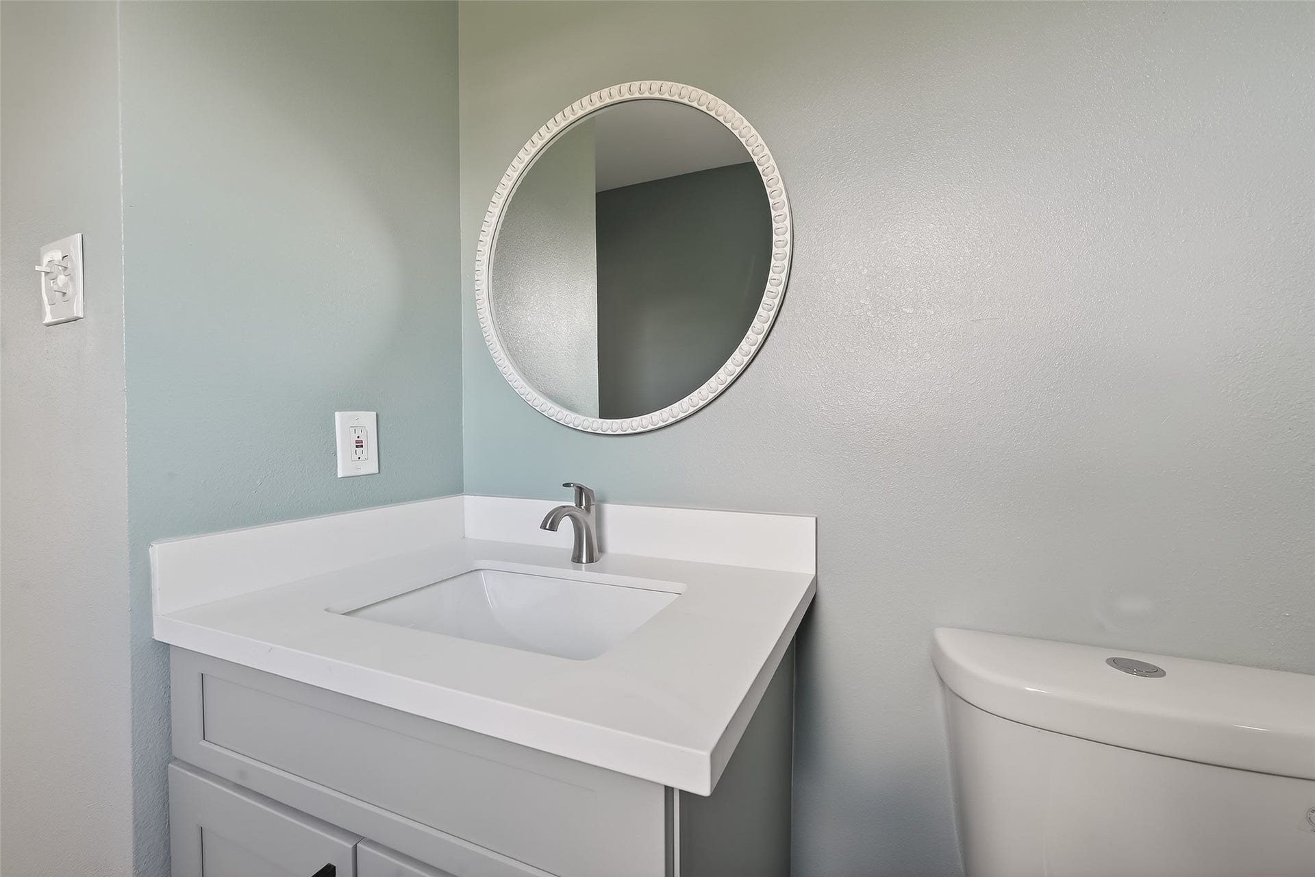 2311 8th Street, Liverpool, TX 77577 2311 8th Street, Liverpool, TX 77577