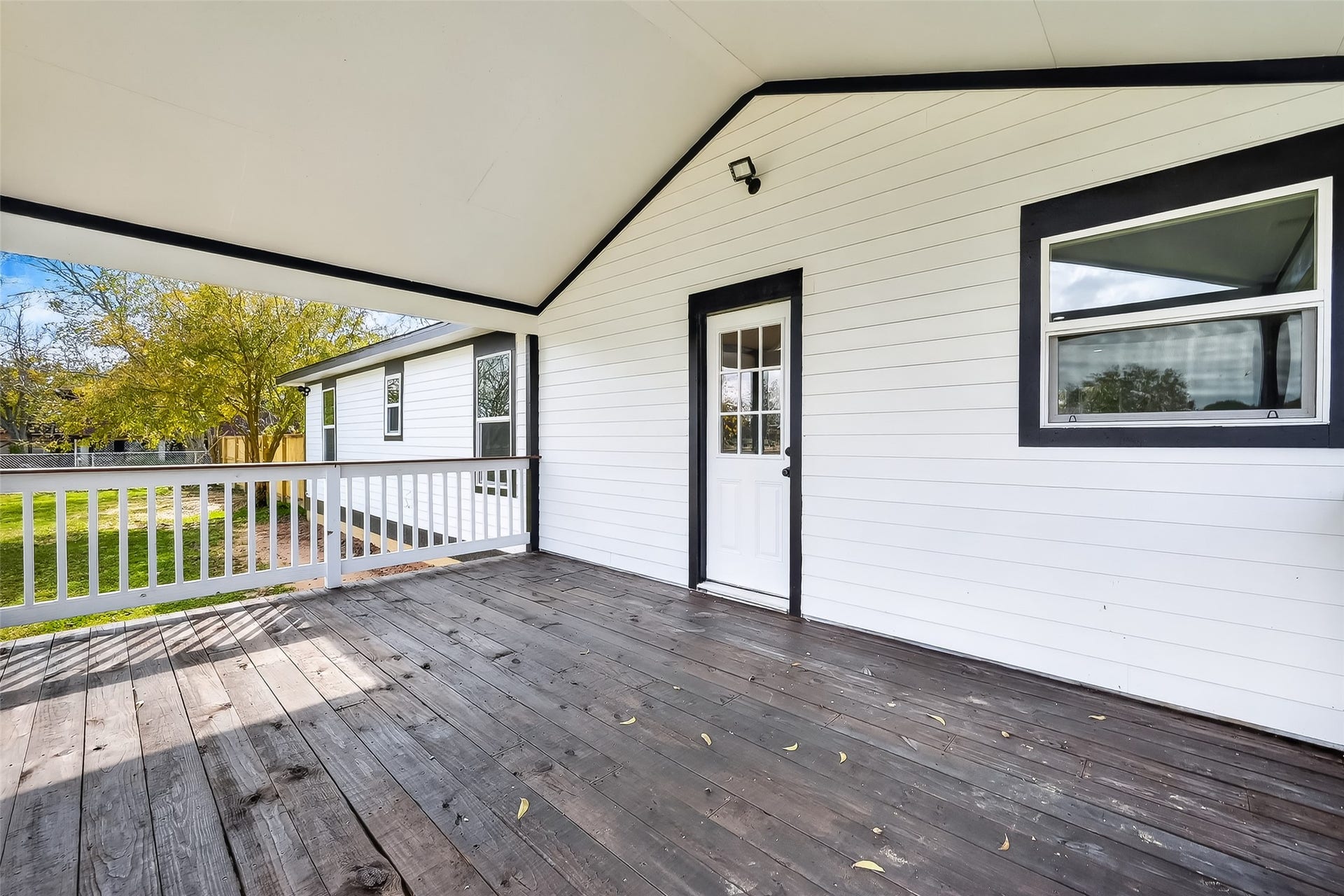 2311 8th Street, Liverpool, TX 77577 2311 8th Street, Liverpool, TX 77577