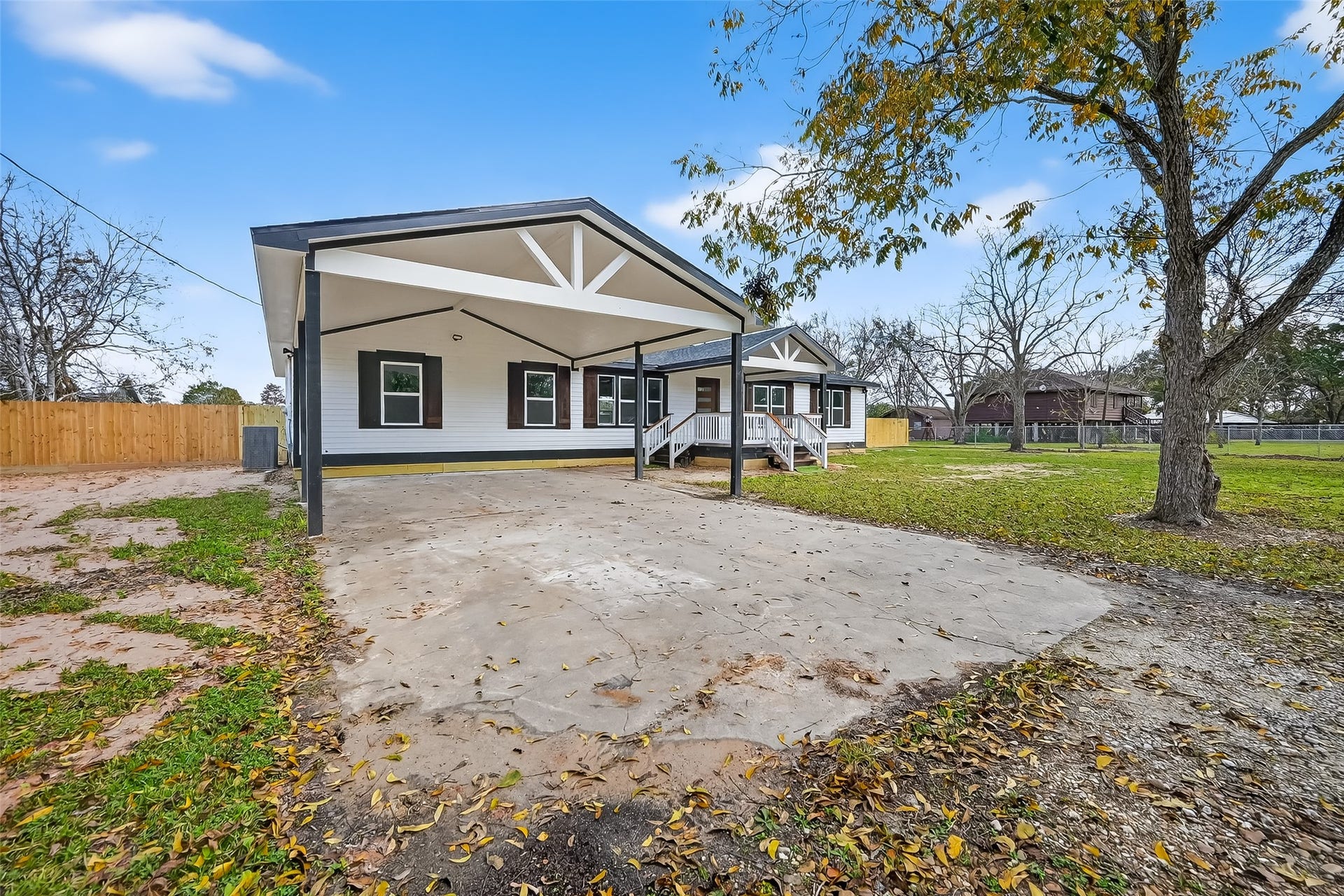 2311 8th Street, Liverpool, TX 77577 2311 8th Street, Liverpool, TX 77577