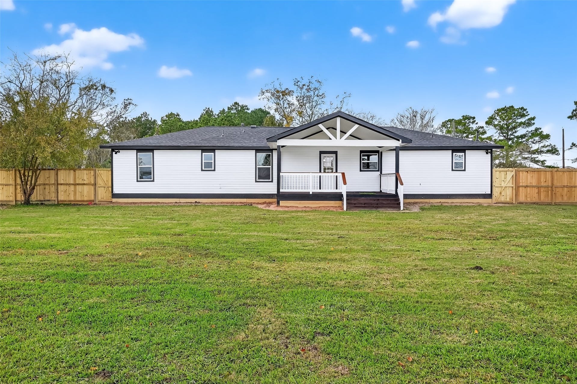 2311 8th Street, Liverpool, TX 77577 2311 8th Street, Liverpool, TX 77577