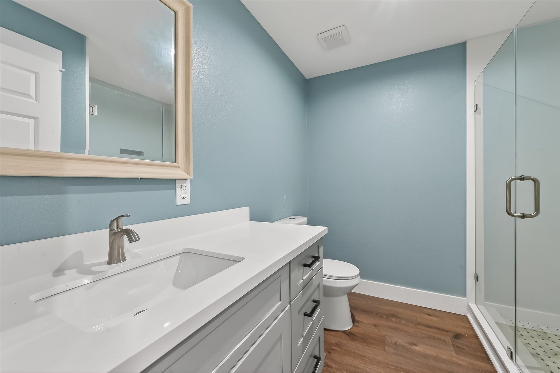 2311 8th Street, Liverpool, TX 77577 2311 8th Street, Liverpool, TX 77577
