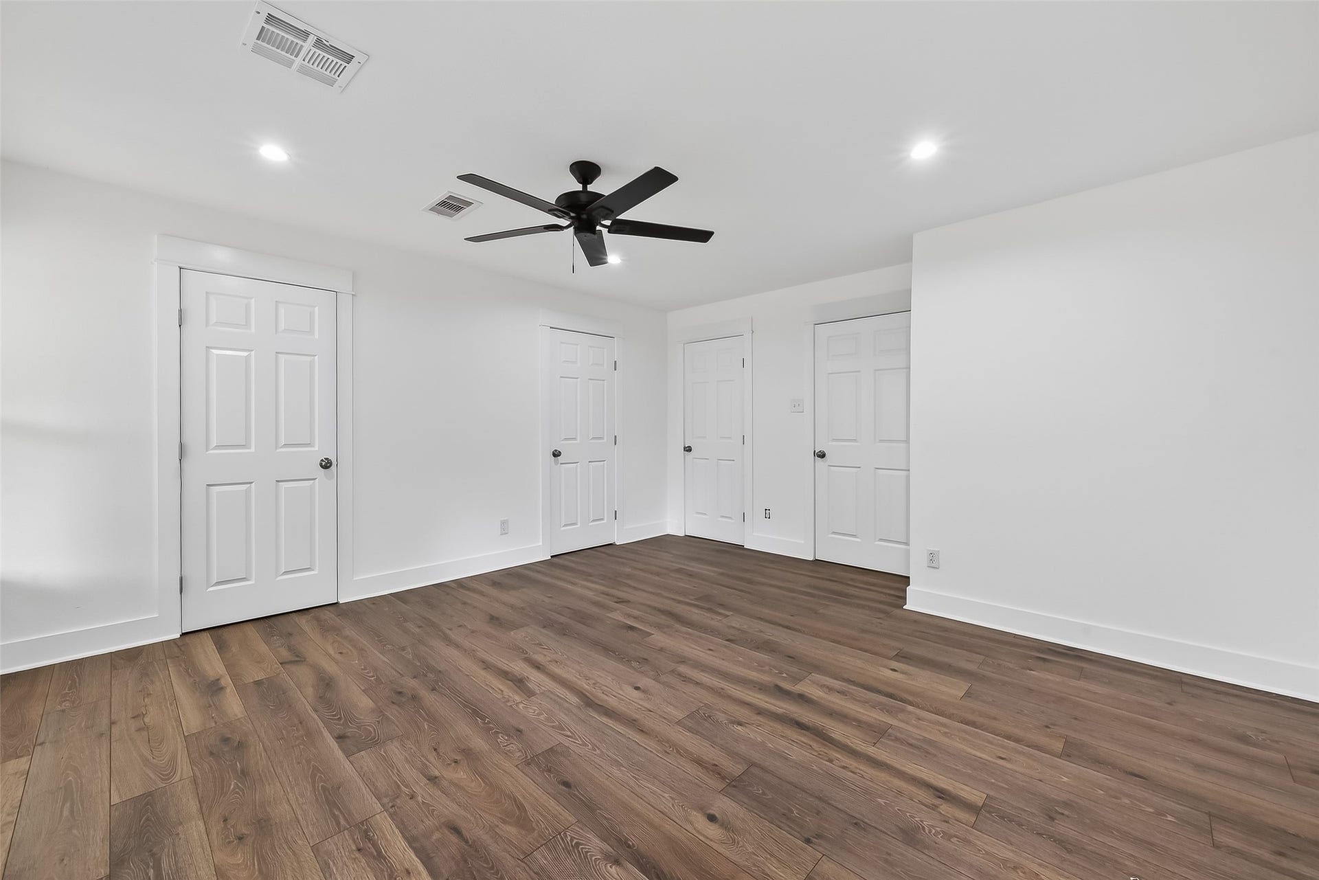 2311 8th Street, Liverpool, TX 77577 2311 8th Street, Liverpool, TX 77577