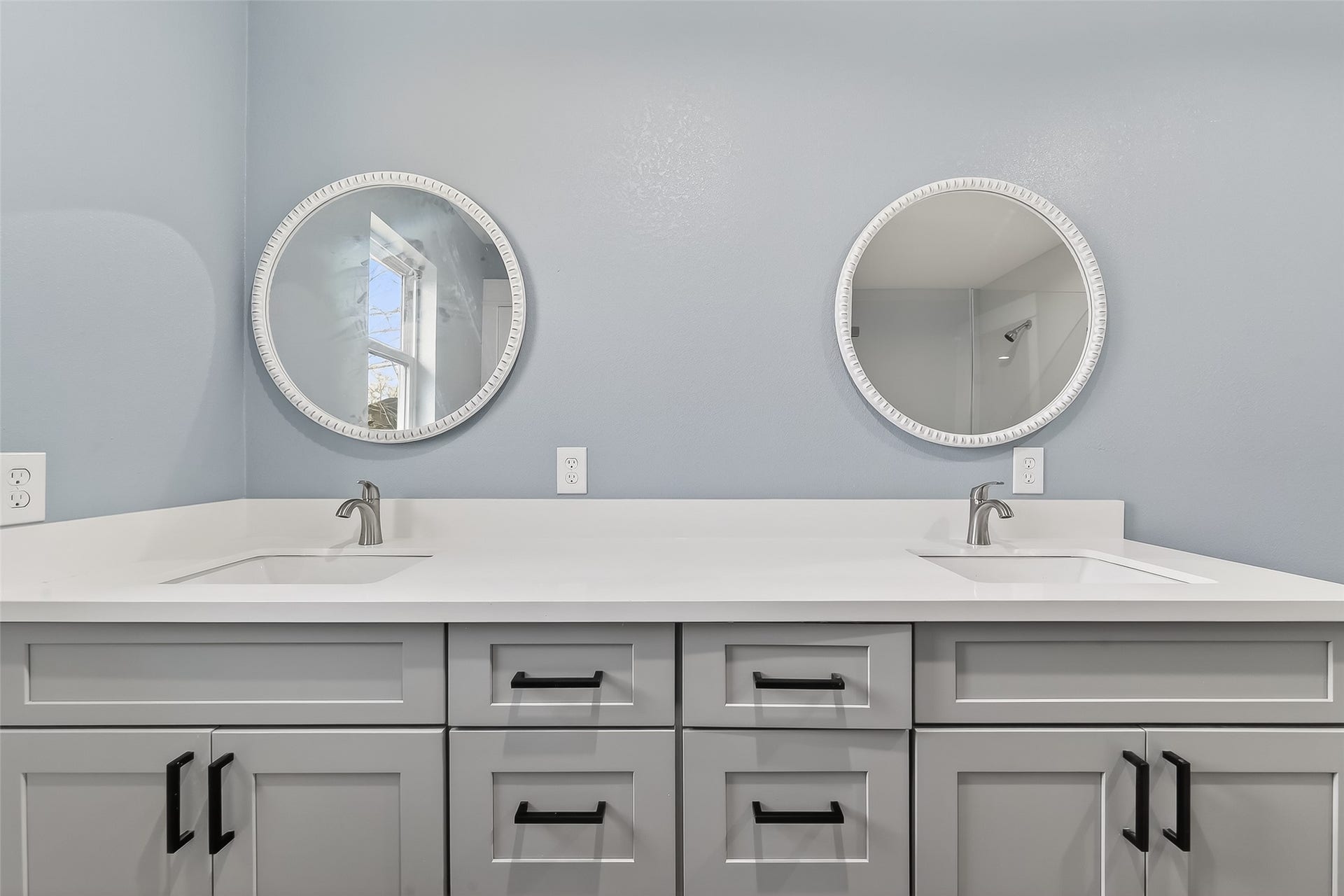 2311 8th Street, Liverpool, TX 77577 2311 8th Street, Liverpool, TX 77577