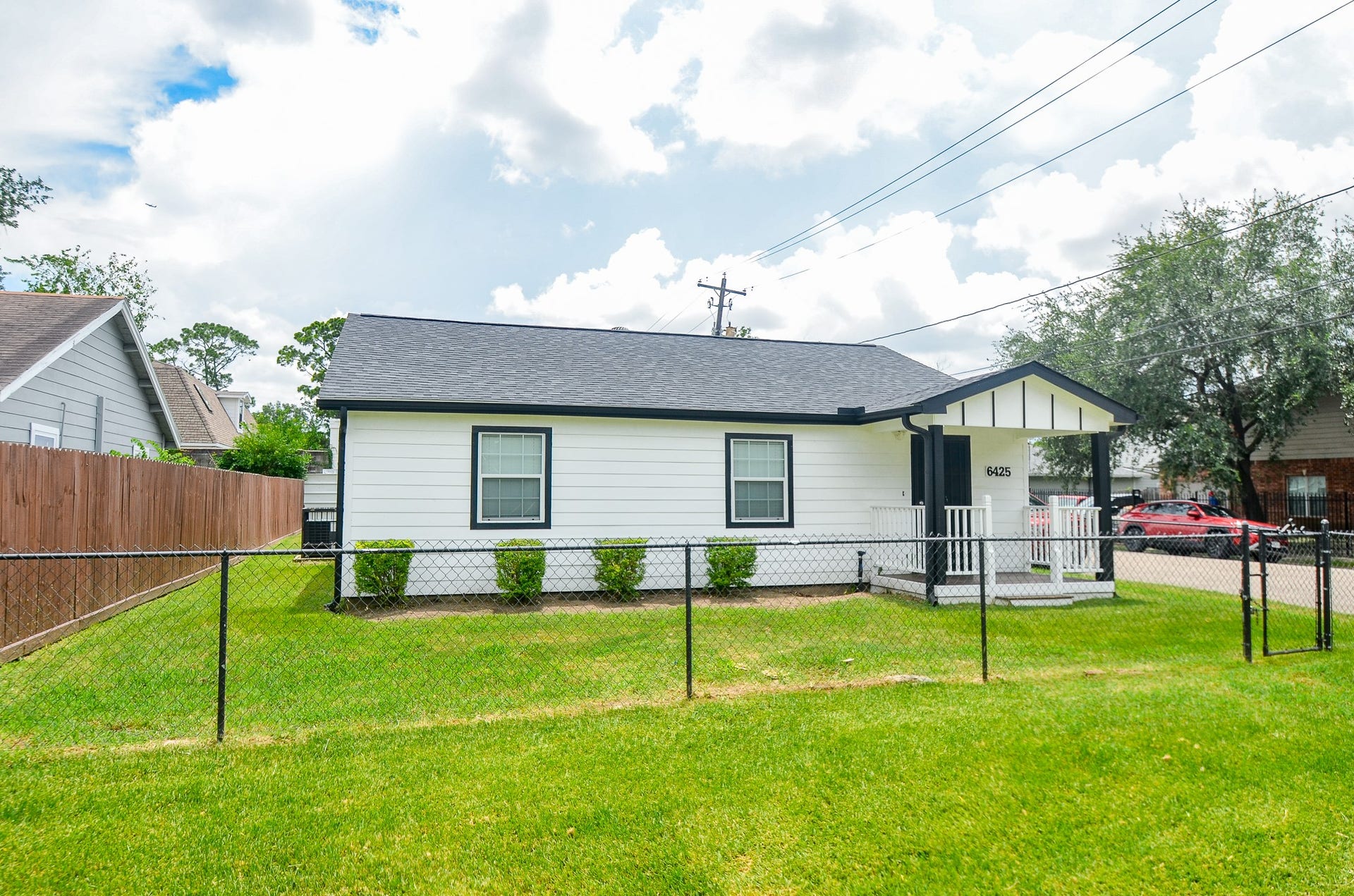6425 Sidney Street, Houston, TX 77021 6425 Sidney Street, Houston, TX 77021