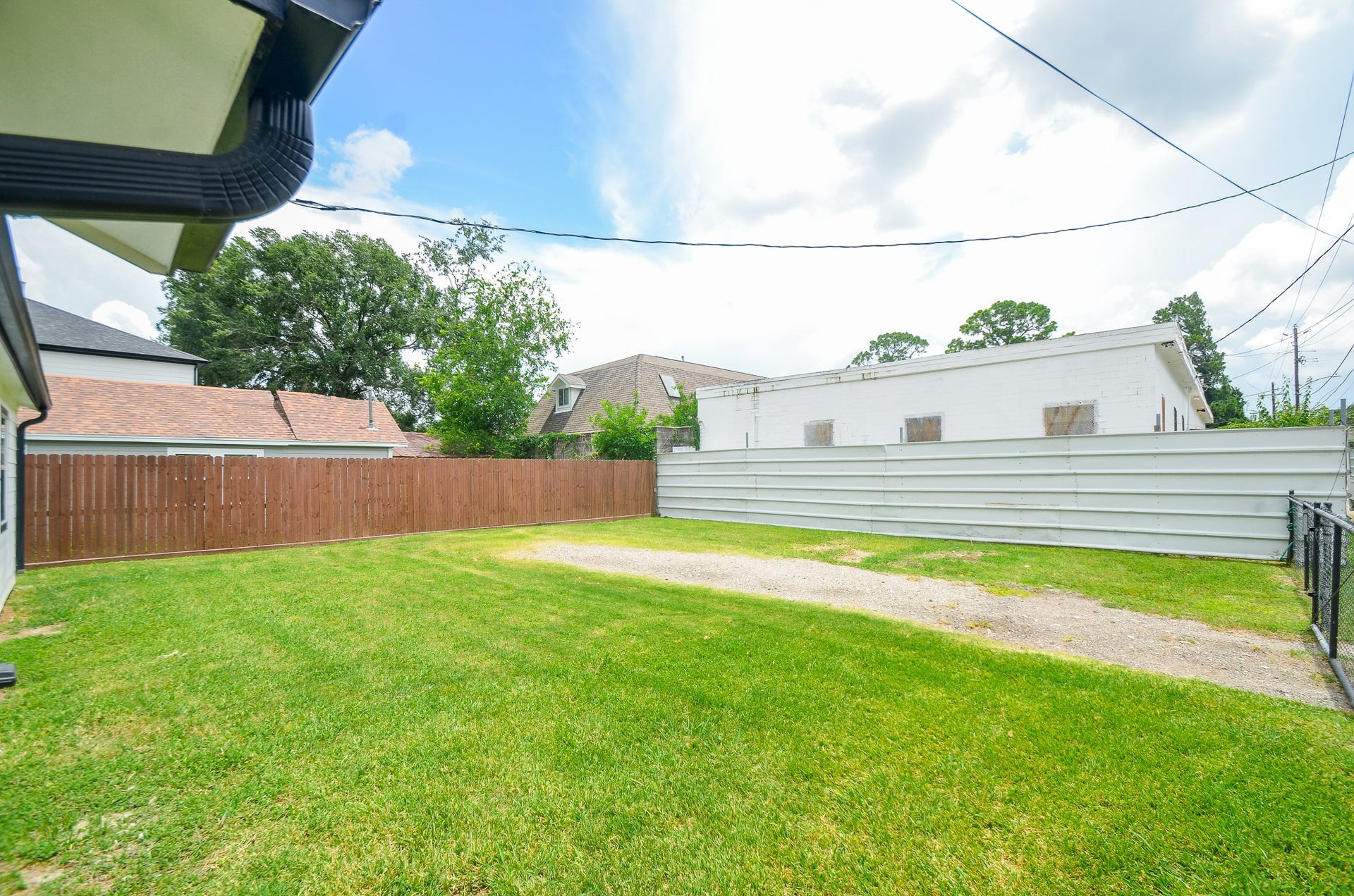 6425 Sidney Street, Houston, TX 77021 6425 Sidney Street, Houston, TX 77021