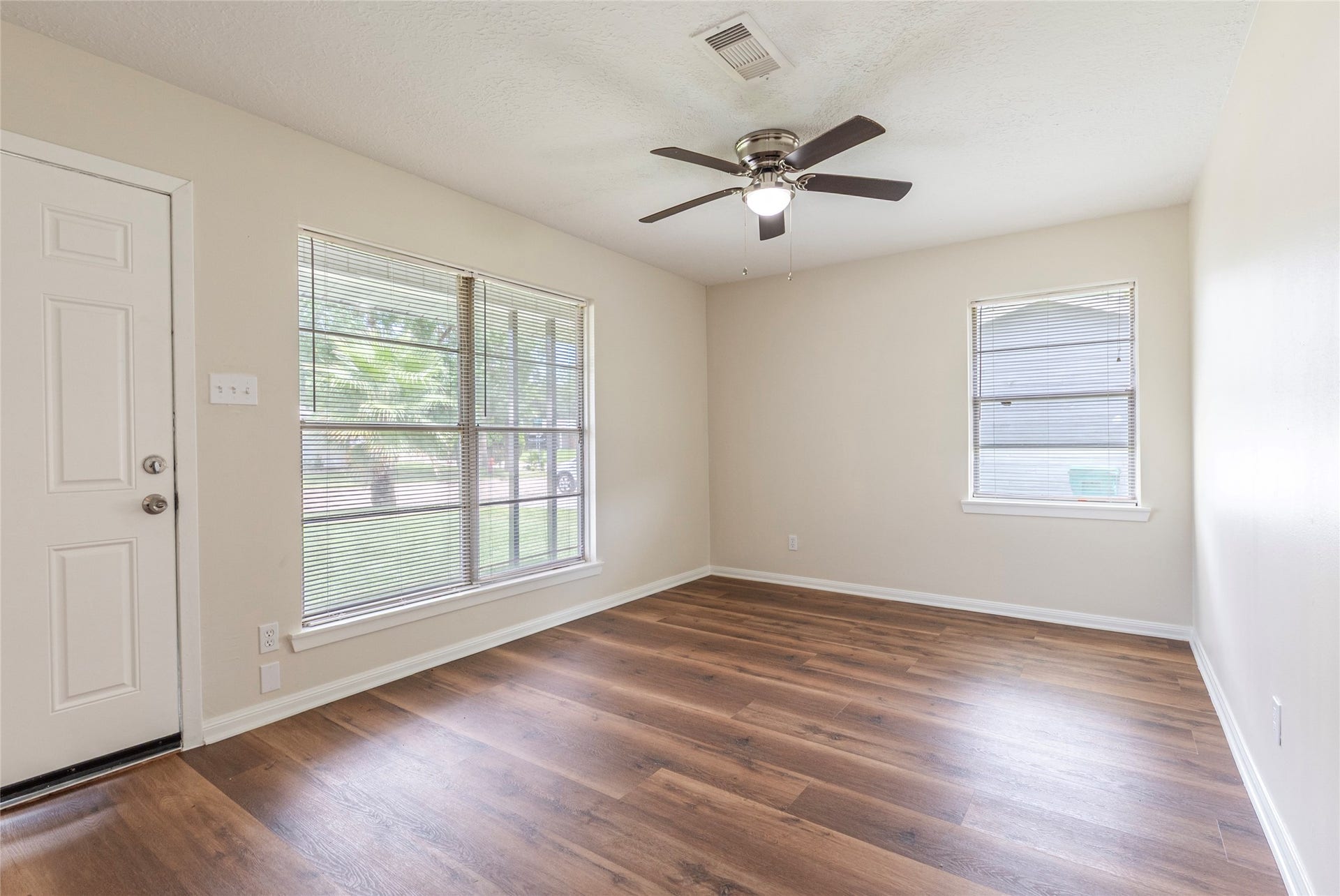 524 Delta Street, Pasadena, TX 77506 524 Delta Street, Pasadena, TX 77506