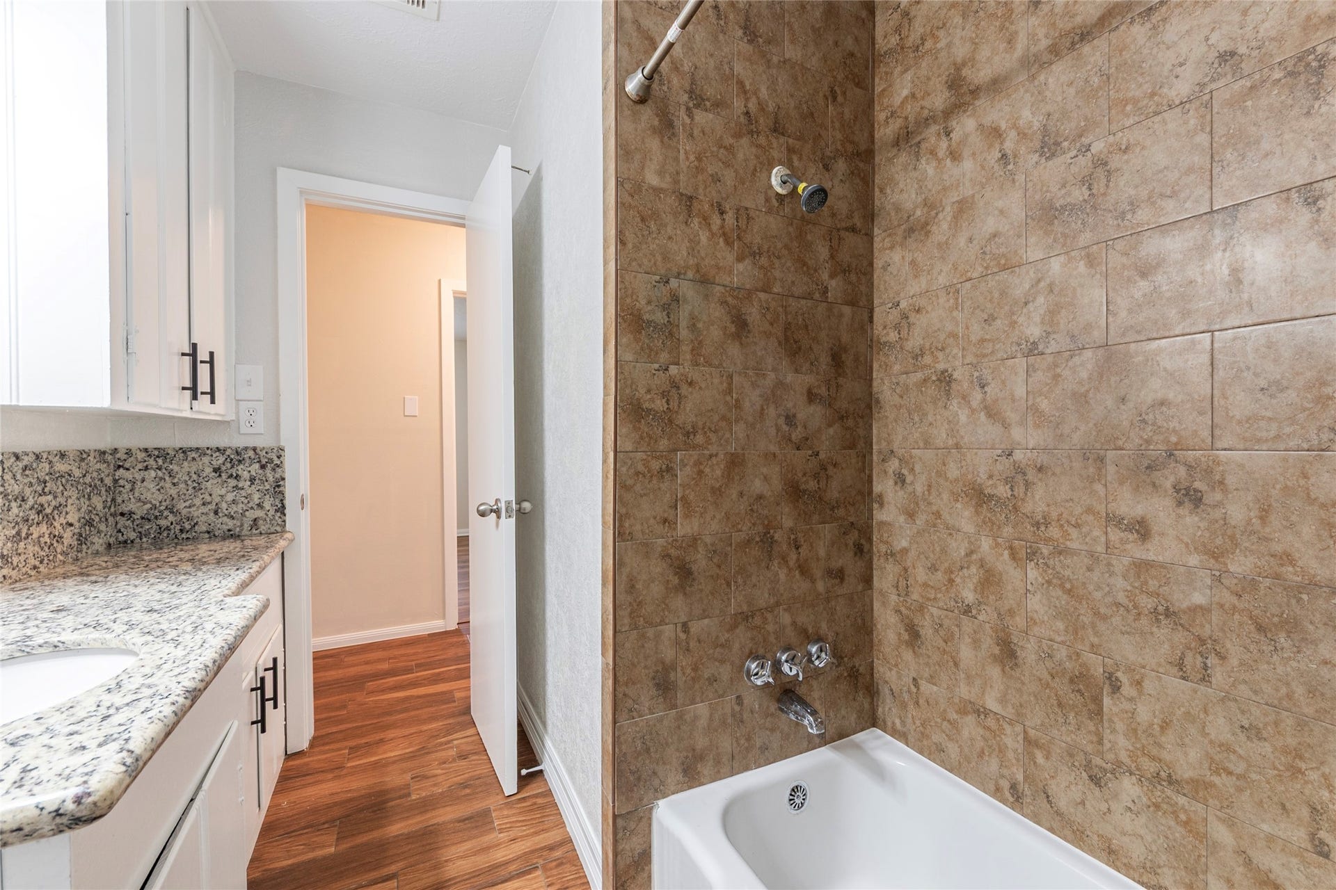 524 Delta Street, Pasadena, TX 77506 524 Delta Street, Pasadena, TX 77506