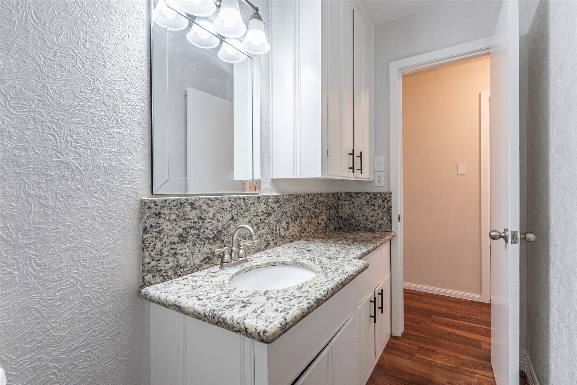 524 Delta Street, Pasadena, TX 77506 524 Delta Street, Pasadena, TX 77506