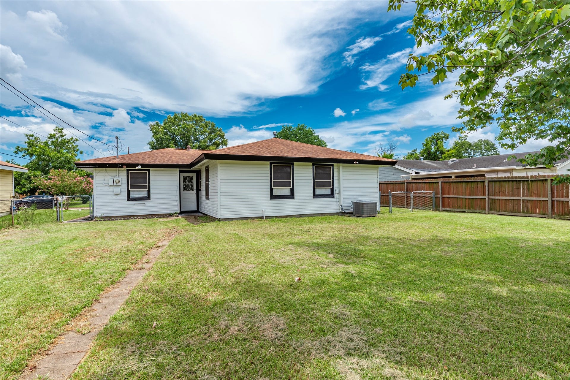 524 Delta Street, Pasadena, TX 77506 524 Delta Street, Pasadena, TX 77506