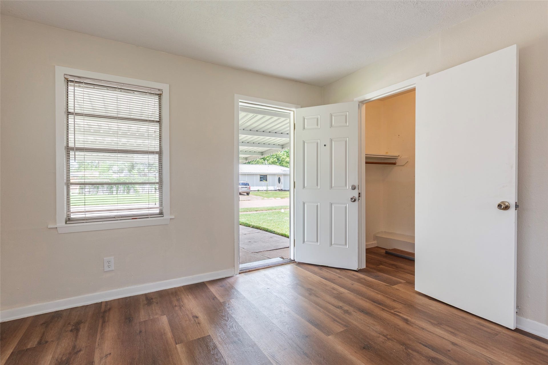 524 Delta Street, Pasadena, TX 77506 524 Delta Street, Pasadena, TX 77506