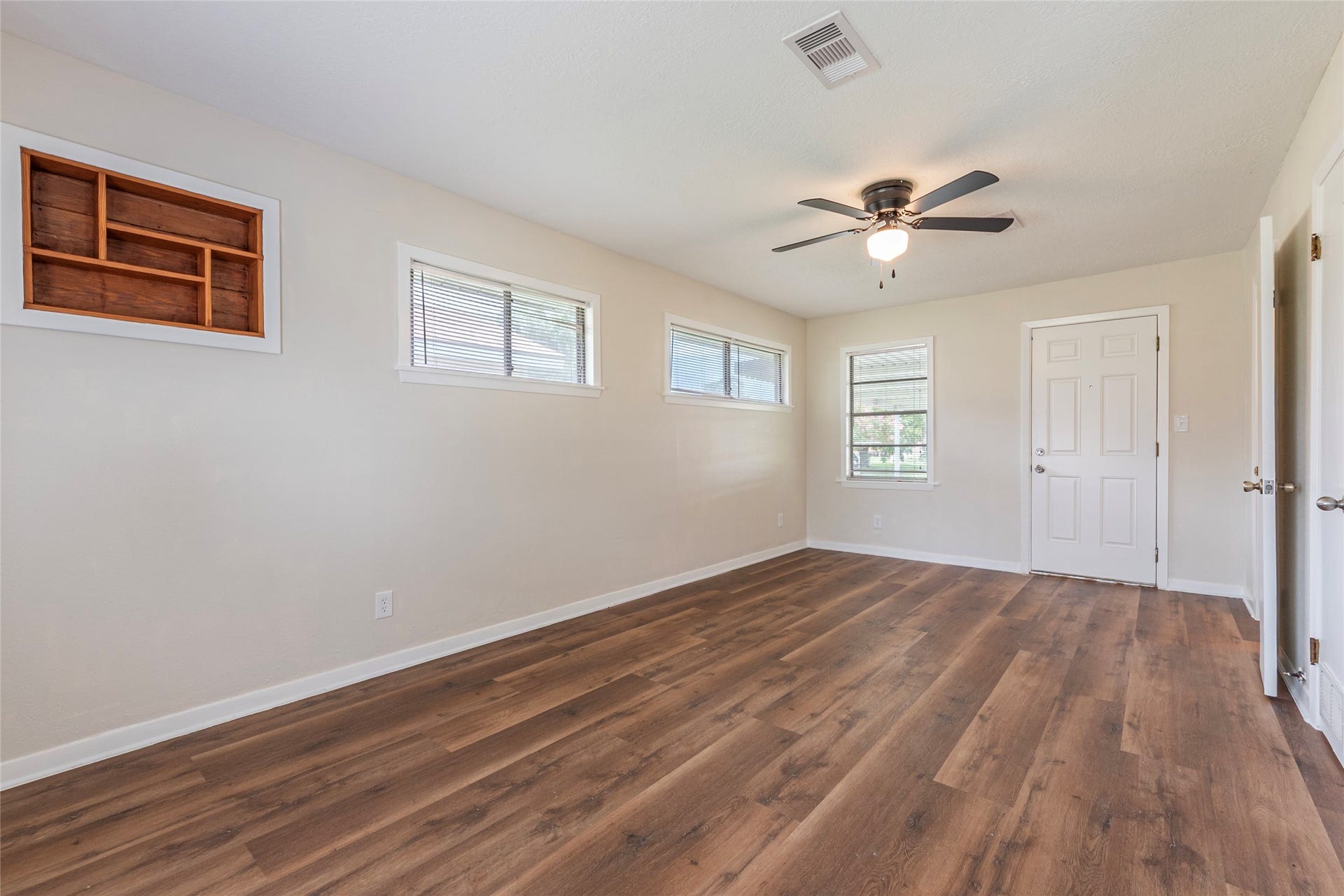 524 Delta Street, Pasadena, TX 77506 524 Delta Street, Pasadena, TX 77506