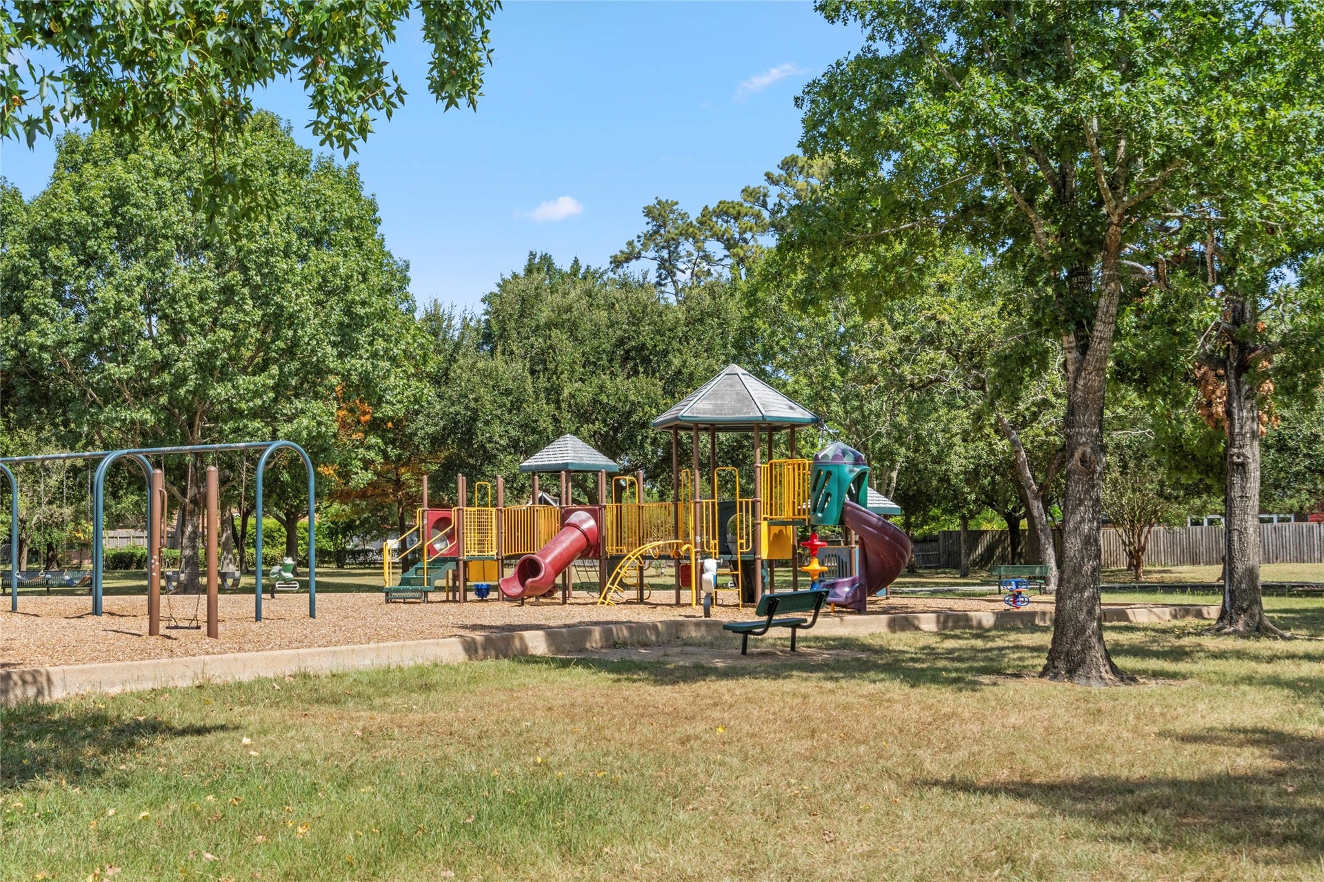 10519 Londonderry Drive, Houston, TX 77043 Nearby Nob Hill Park where neighbors gather for festivals and events all year long