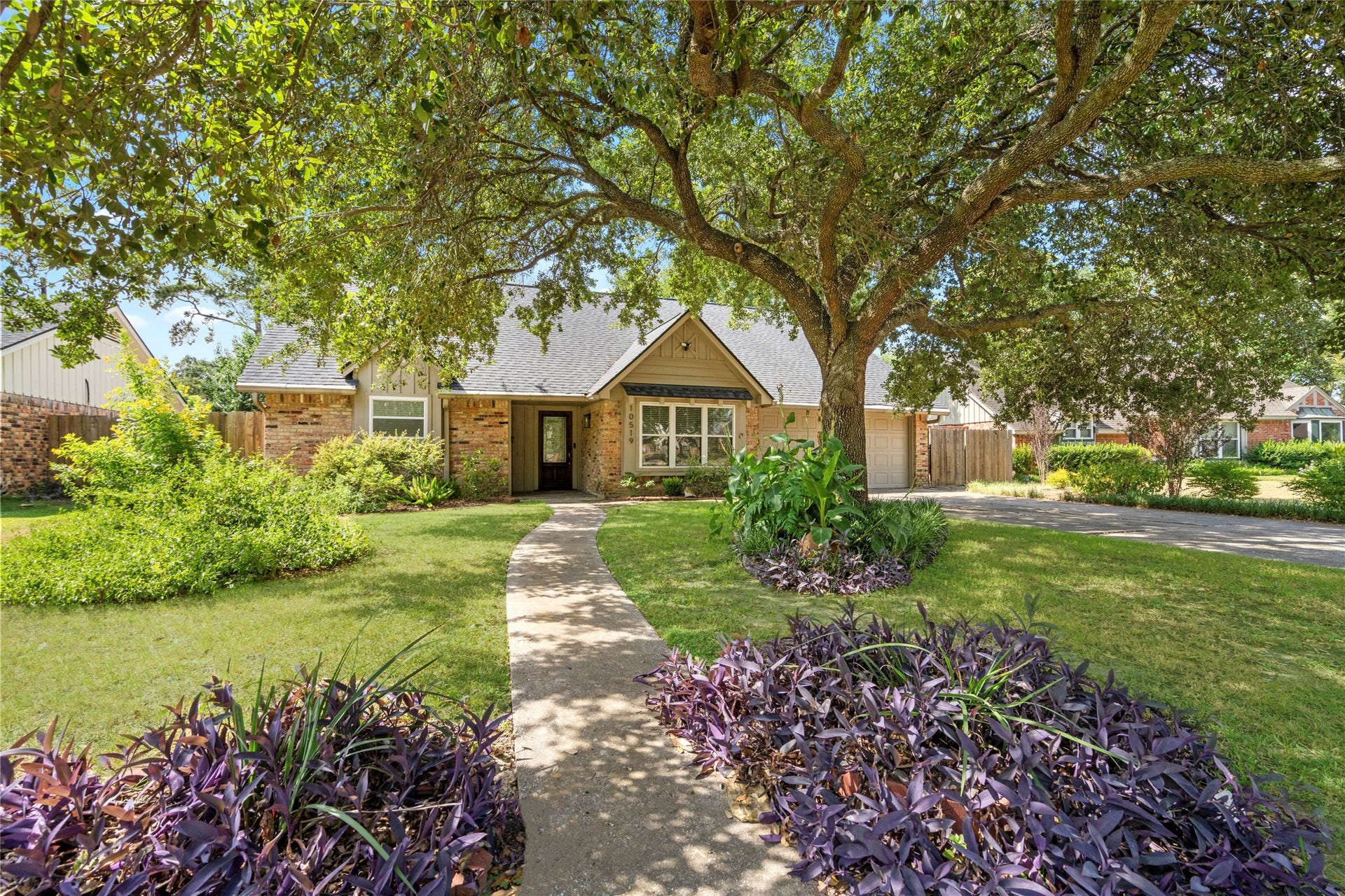 10519 Londonderry Drive, Houston, TX 77043 10519 Londonderry - perfectly situated under a gorgeous shade tree and mature landscaping for the ultimate curb appeal.