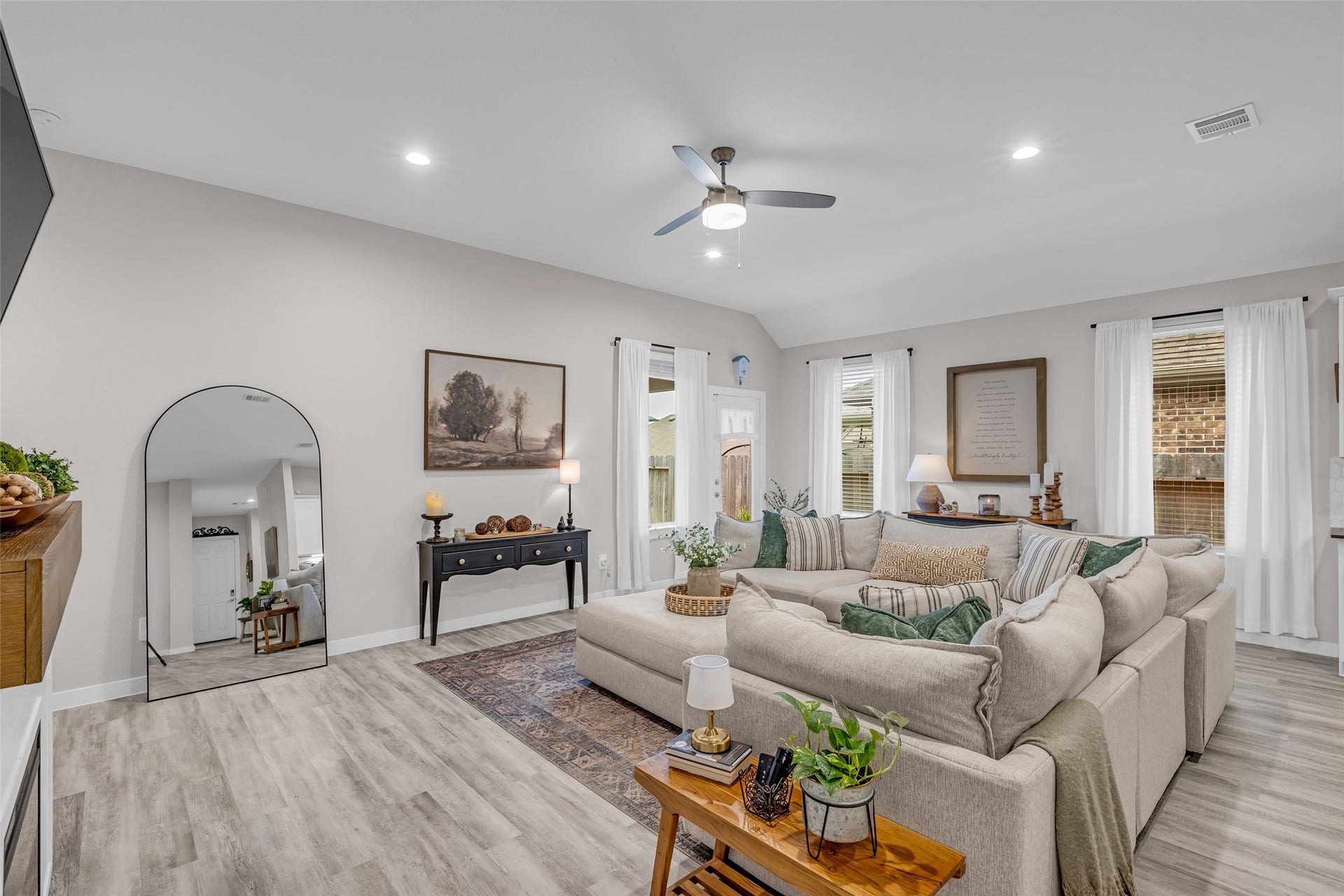 1569 Oakdale Crest Drive, Montgomery, TX 77316 1569 Oakdale Crest Drive, Montgomery, TX 77316