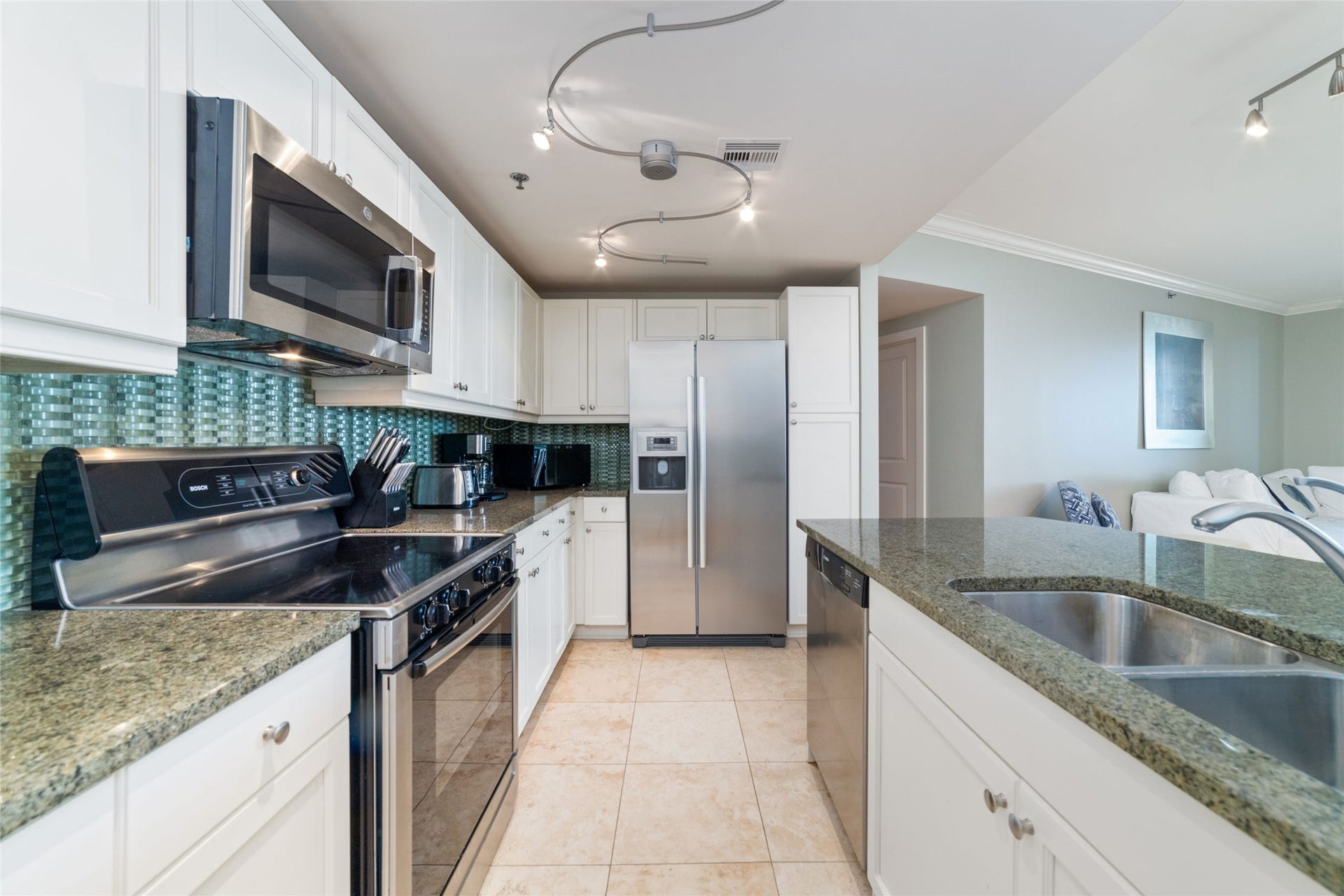 801 E Beach Drive, #TW1004, Galveston, TX 77550