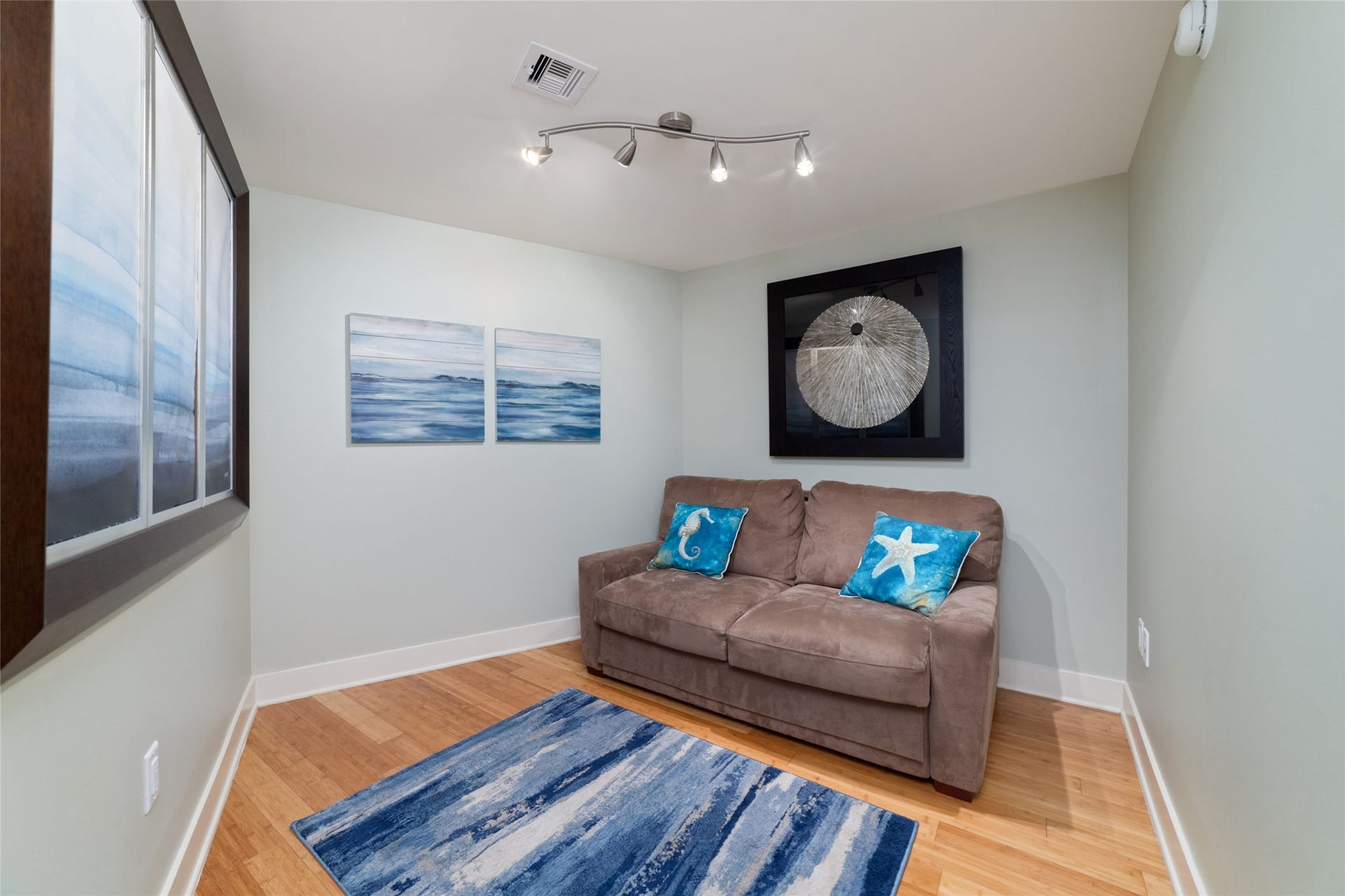 Extra third room can be your office or guest's sleeping space
