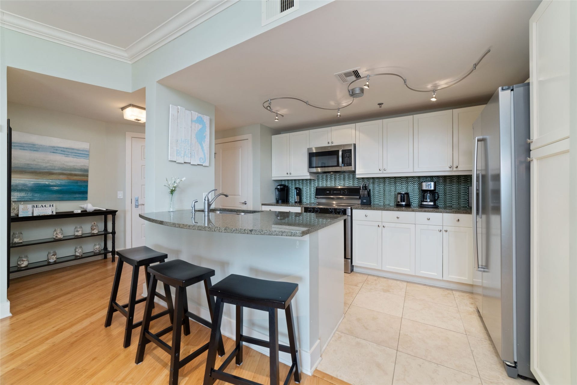 801 E Beach Drive, #TW1004, Galveston, TX 77550