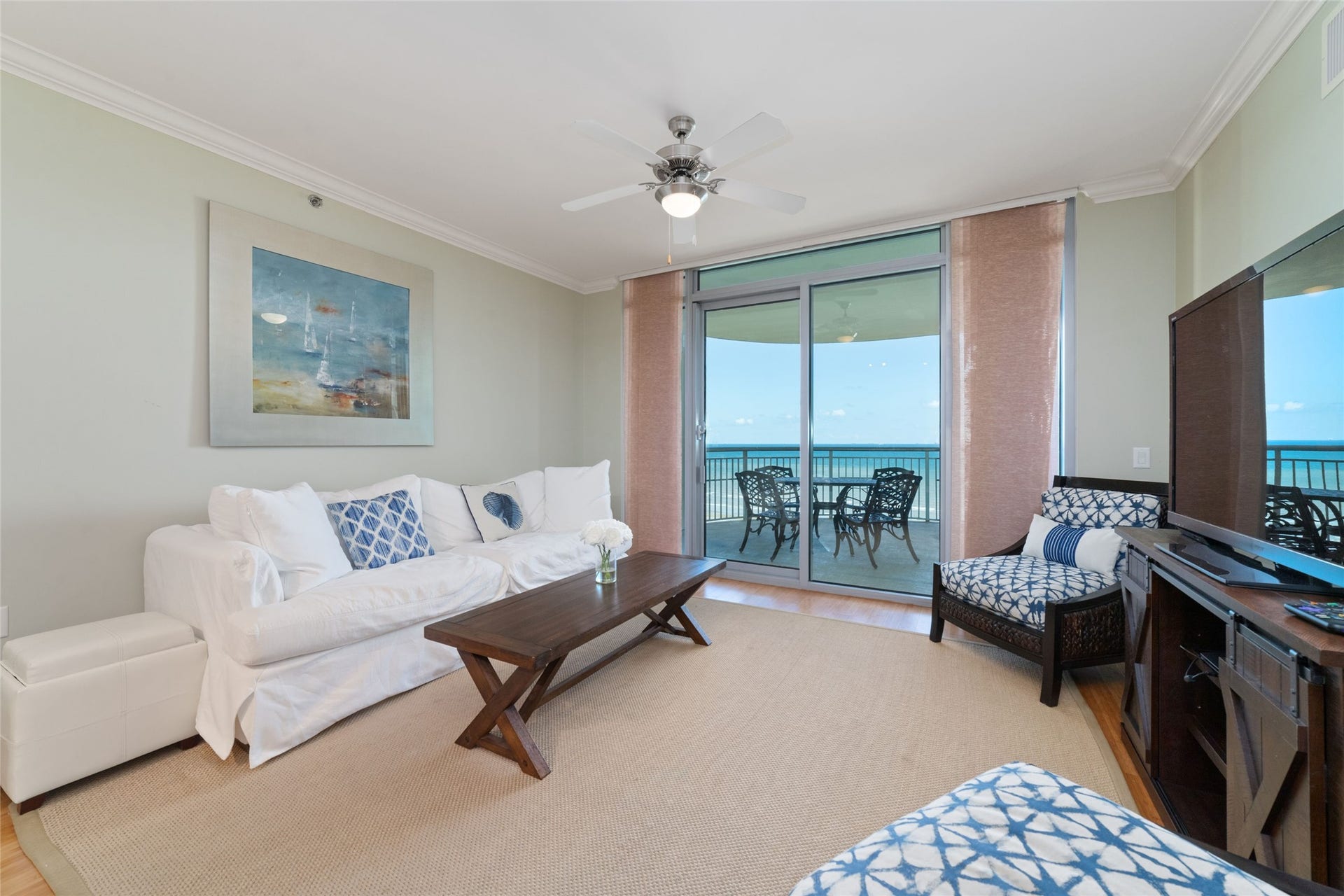 801 E Beach Drive, #TW1004, Galveston, TX 77550