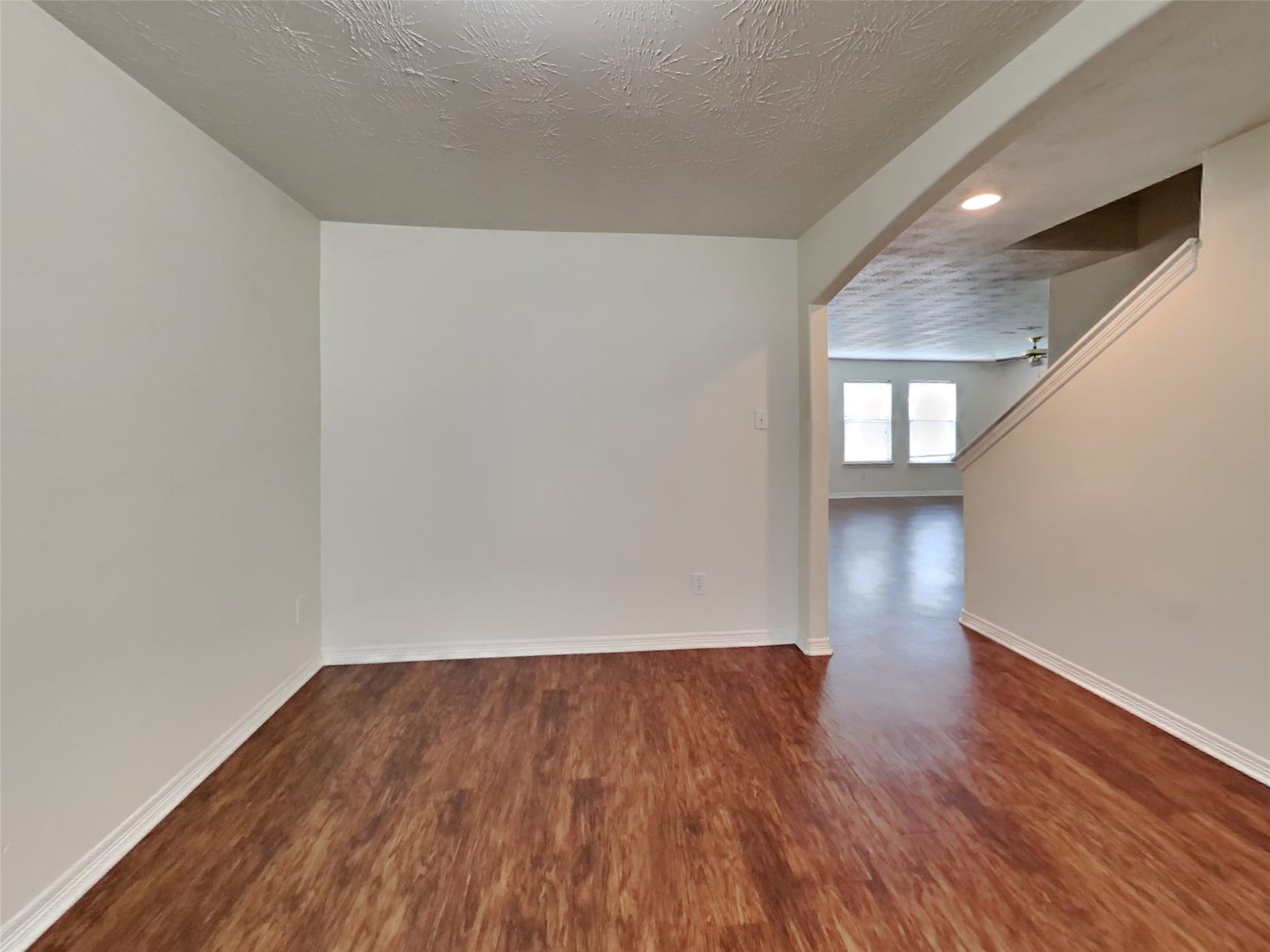 5043 Willow Point Drive, Conroe, TX 77303 5043 Willow Point Drive, Conroe, TX 77303