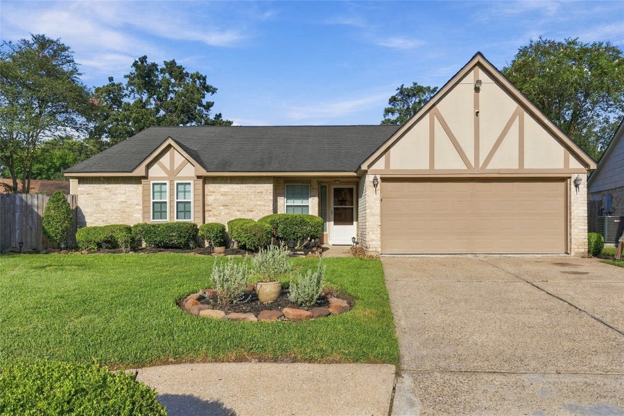 Property photo for 18707 Flax Bourton Close, Humble, TX