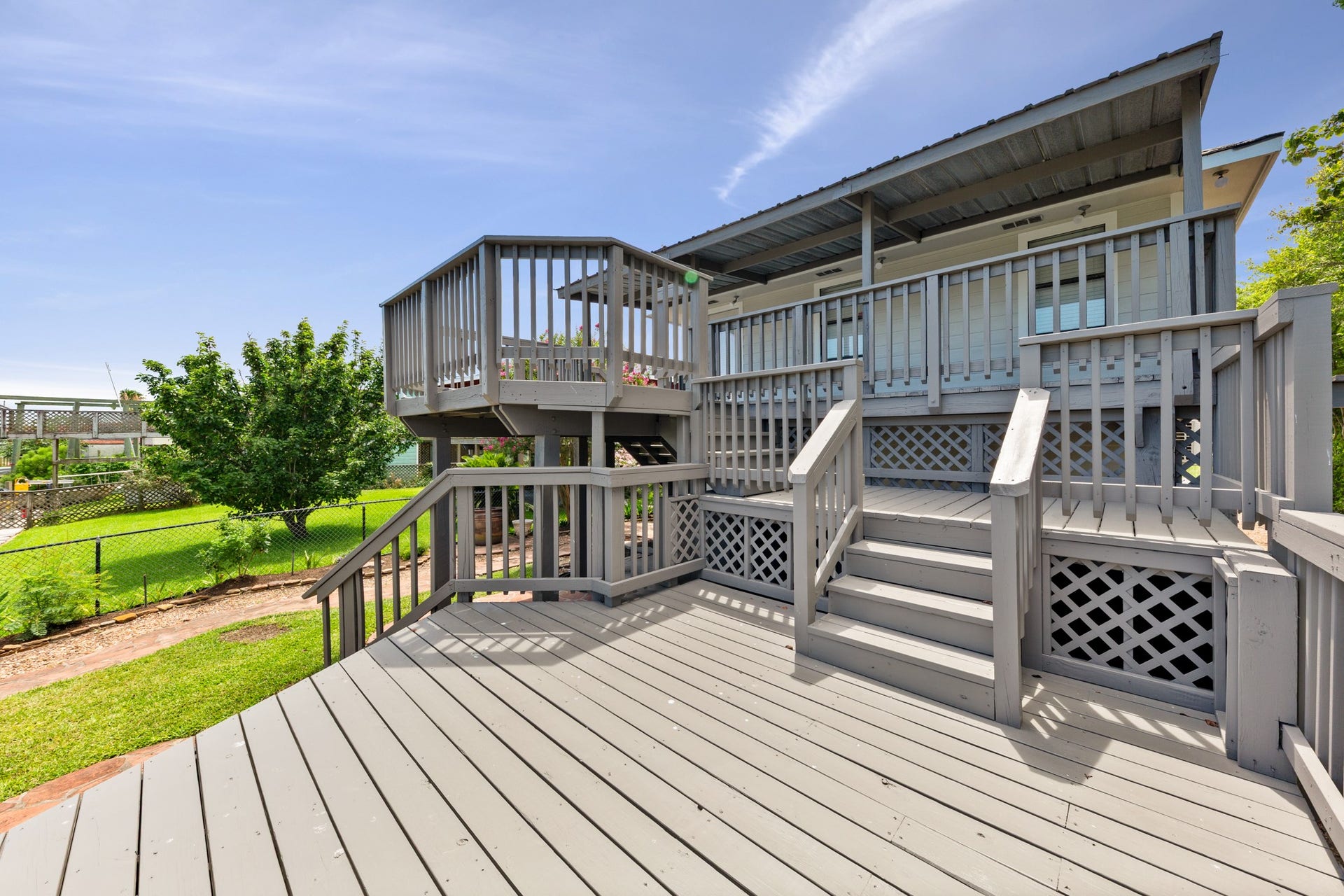 1115 Sunset, San Leon, TX 77539 1115 Sunset, San Leon, TX 77539