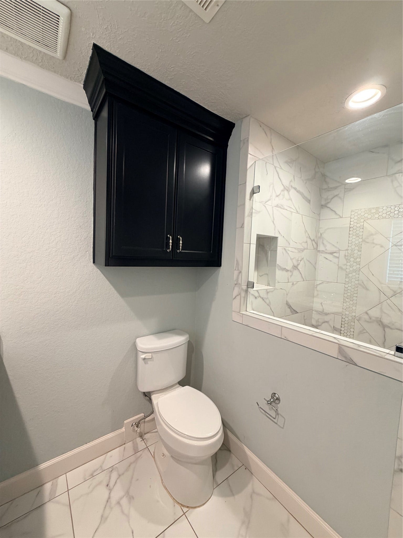 2506 Northern Drive, League City, TX 77573 Primary Bathroom
