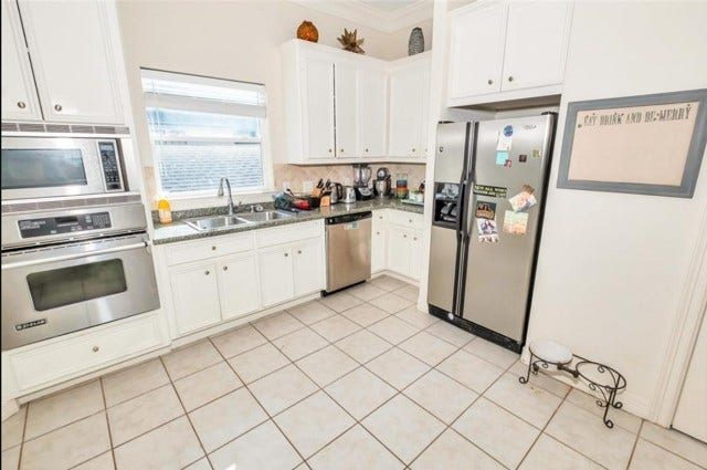 3011 Houston Avenue, #B, Houston, TX 77009 3011 Houston Avenue, #B, Houston, TX 77009