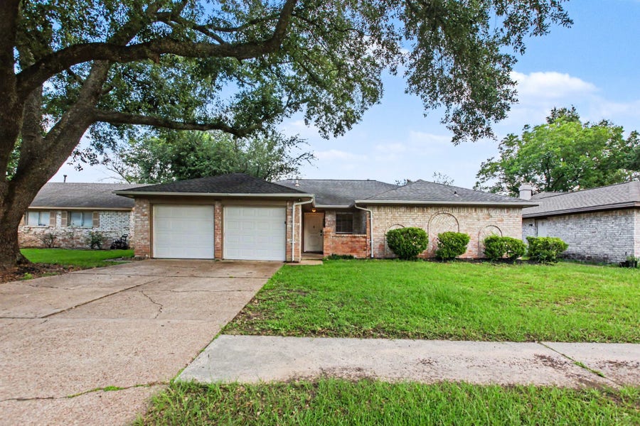 Property photo for 4806 Marywood Drive, Spring, TX