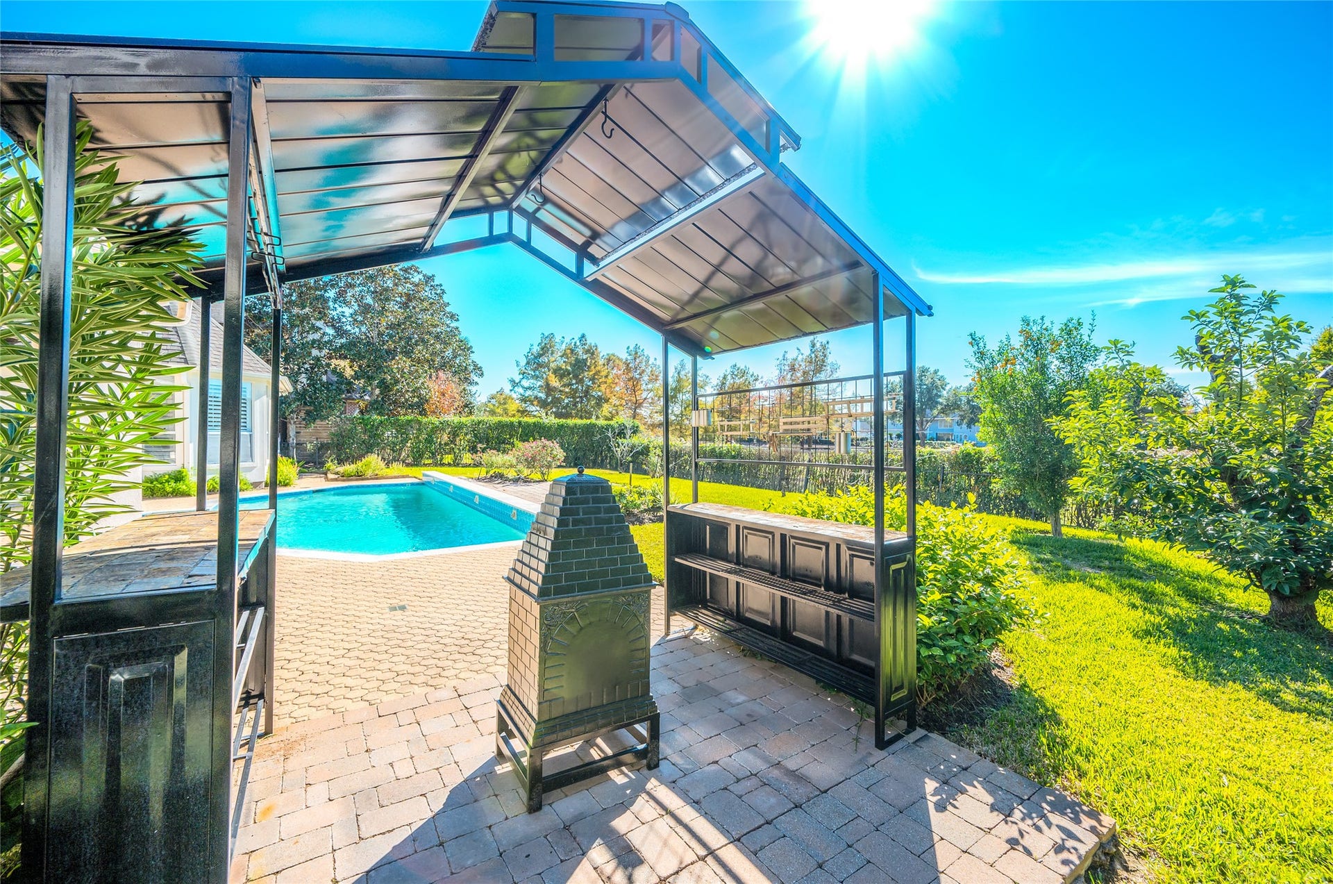 86 Pipers Walk, Sugar Land, TX 77479 So relaxing you'll never want to leave home.