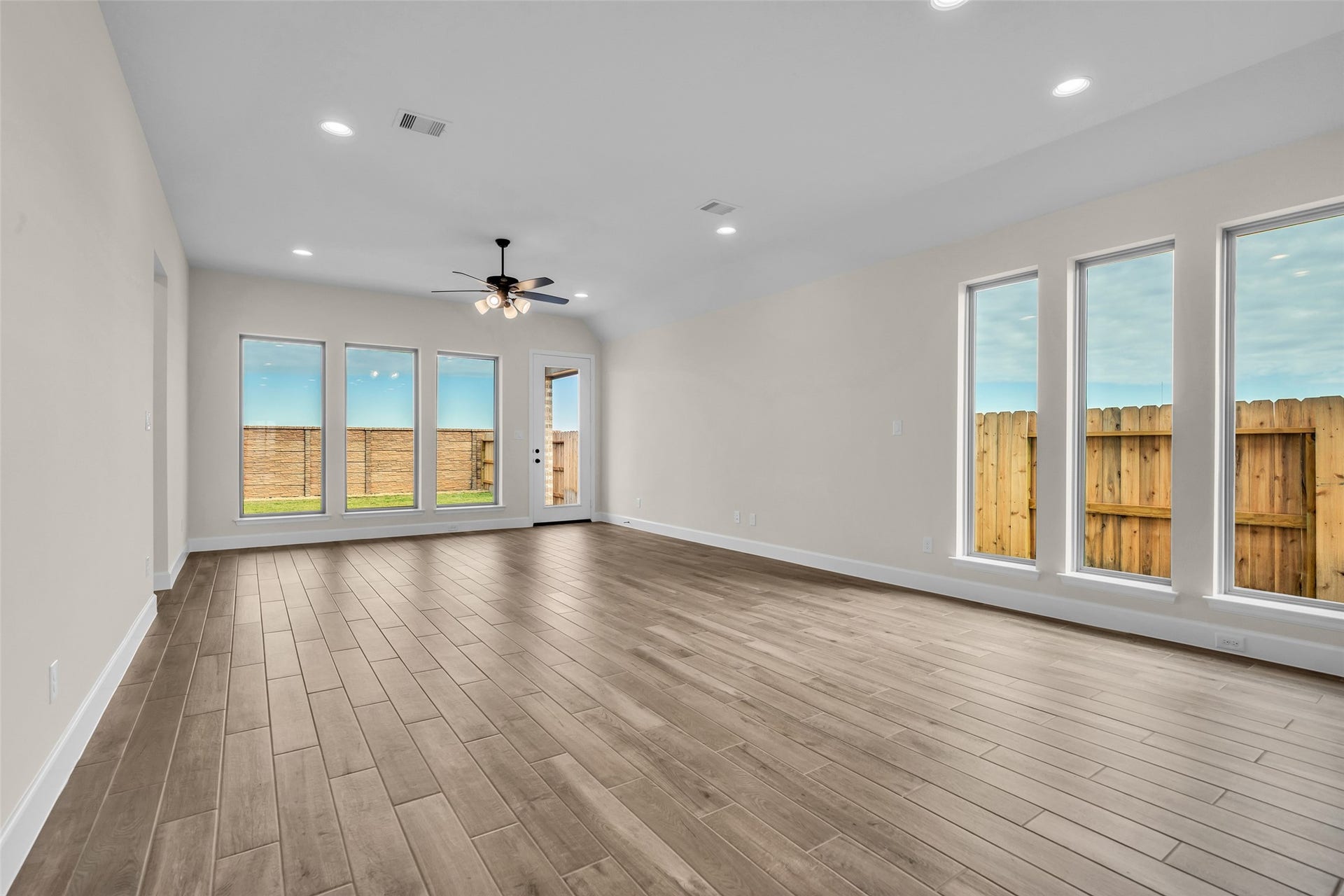 1044 Alpine View Lane, Katy, TX 77493 1044 Alpine View Lane, Katy, TX 77493