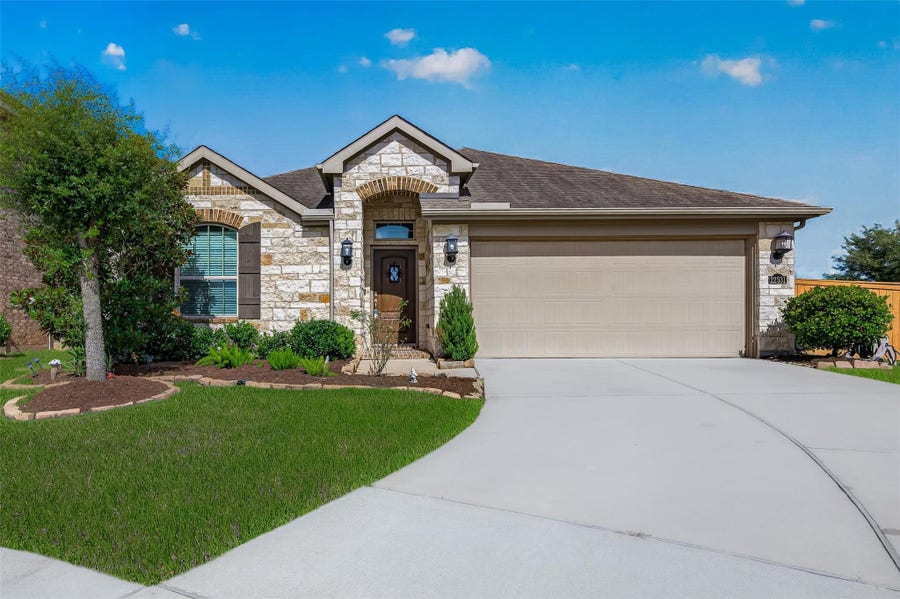 Property photo for 22531 Mary Rogers Trail, Richmond, TX