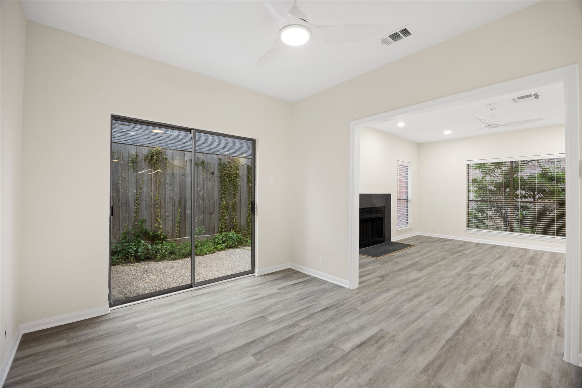 2668 Bering Drive, #2668, Houston, TX 77057 Game room/Den