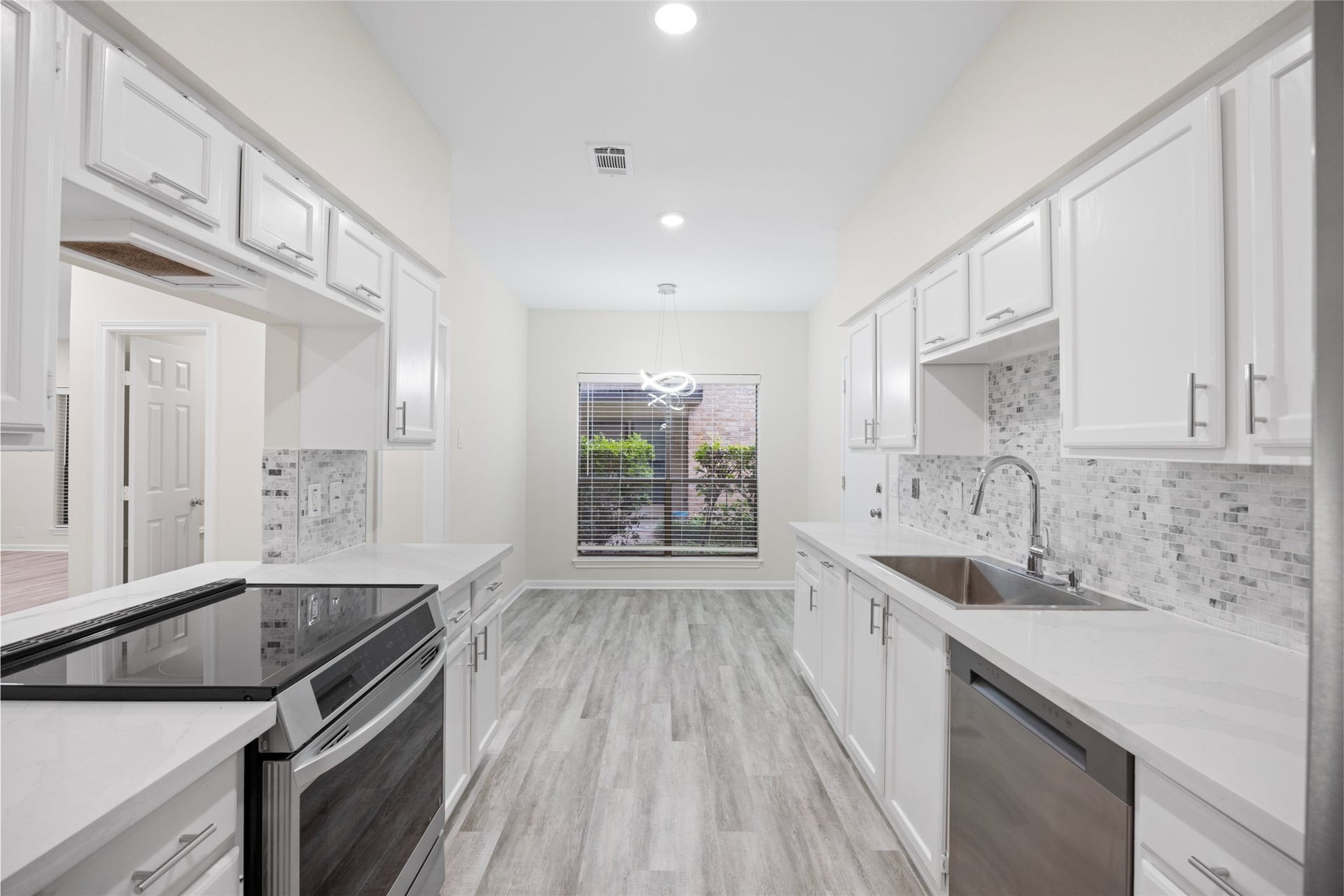 2668 Bering Drive, #2668, Houston, TX 77057 2668 Bering Drive, #2668, Houston, TX 77057