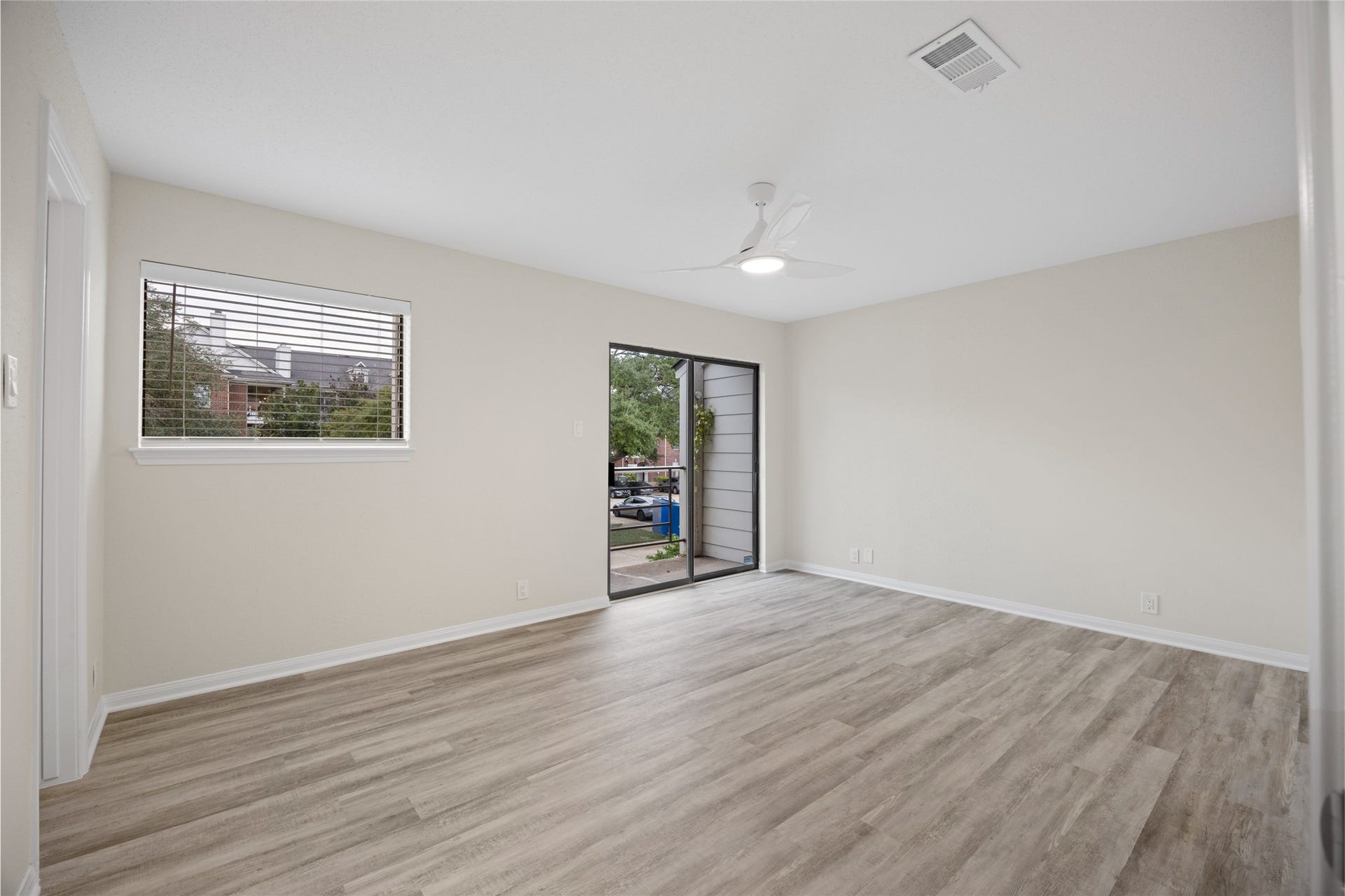 2668 Bering Drive, #2668, Houston, TX 77057 Second bedroom
