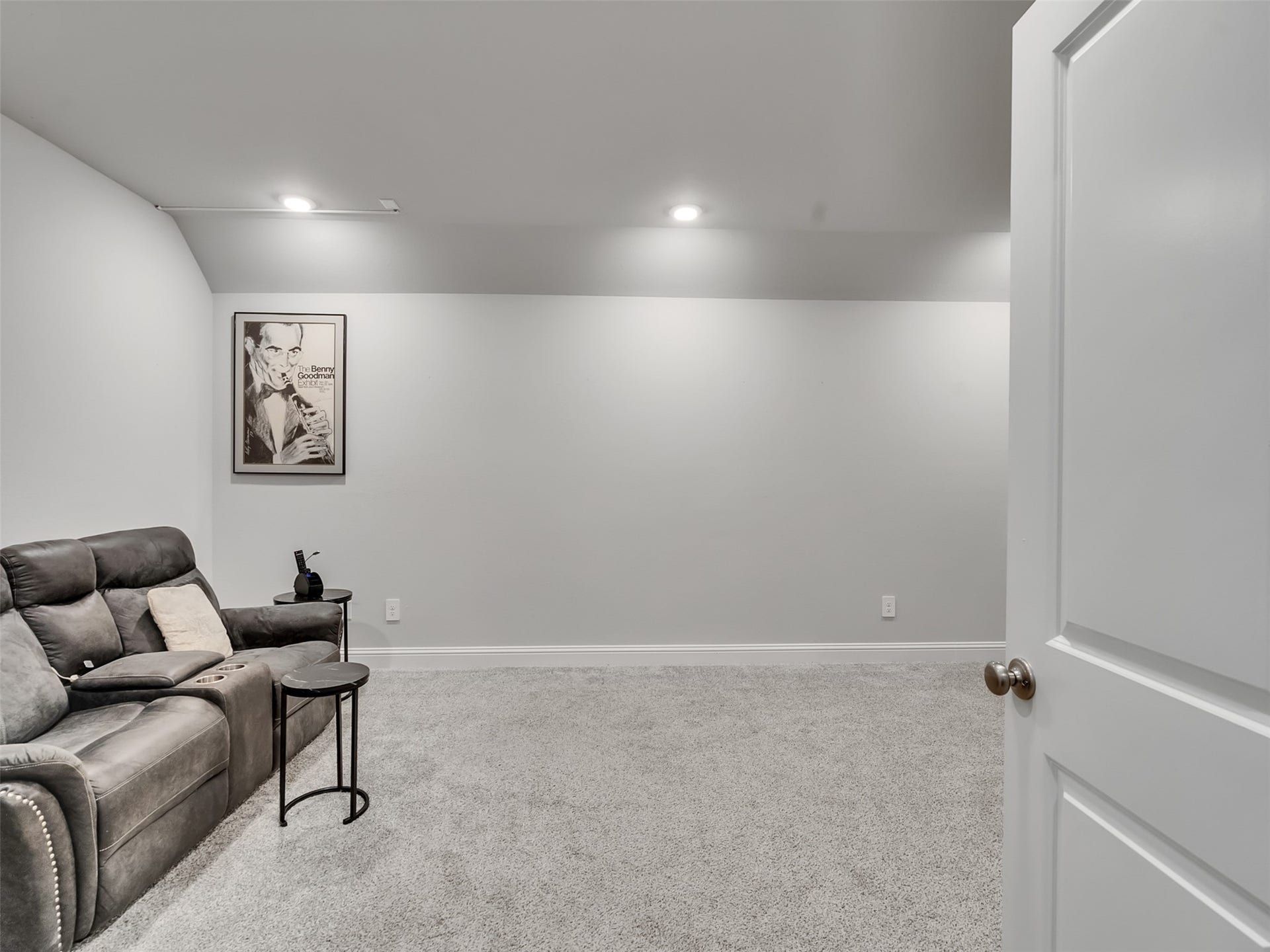 17204 Begonia Bend Drive, Conroe, TX 77302 Media room wired for sound