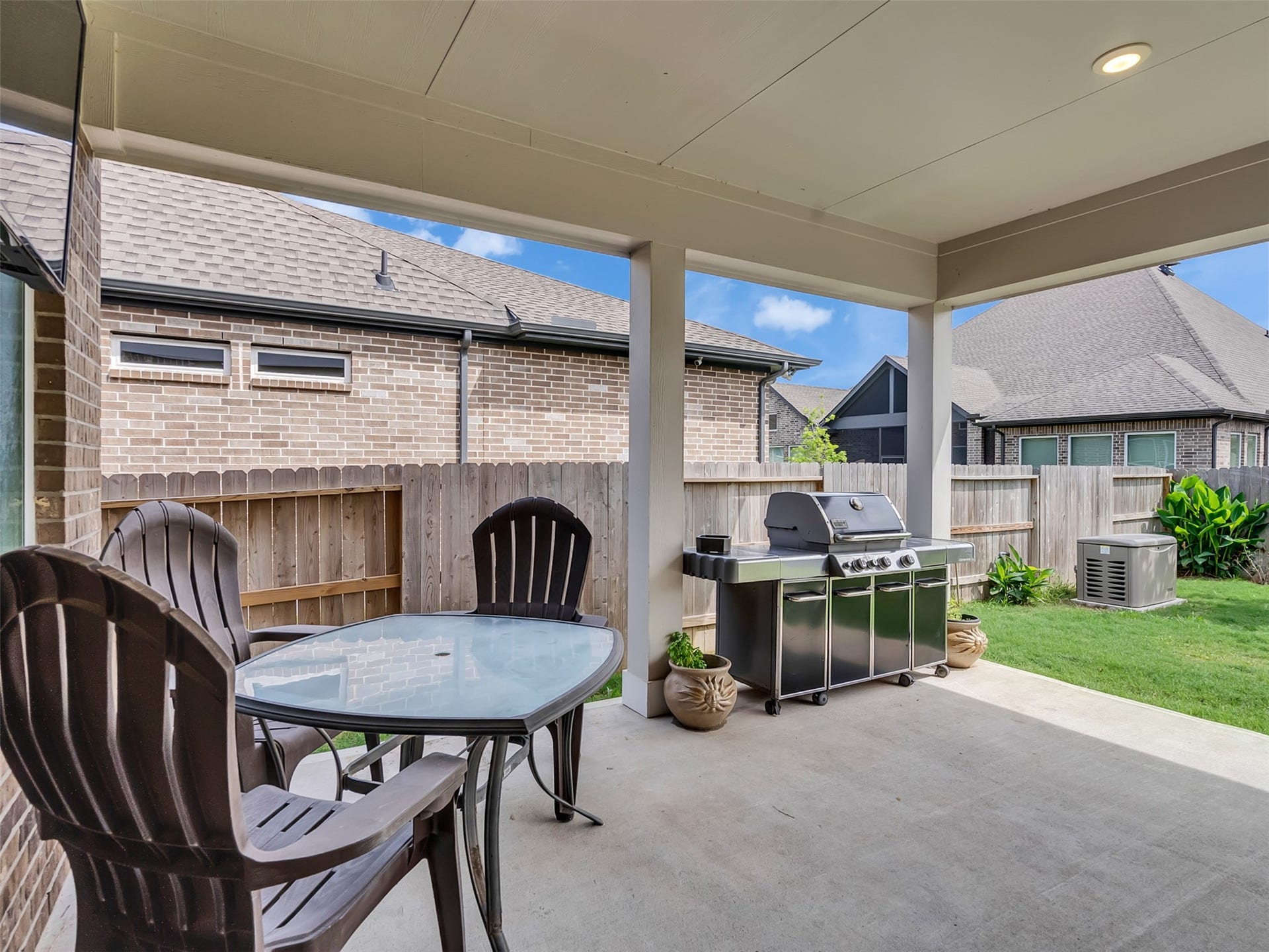 17204 Begonia Bend Drive, Conroe, TX 77302 17204 Begonia Bend Drive, Conroe, TX 77302