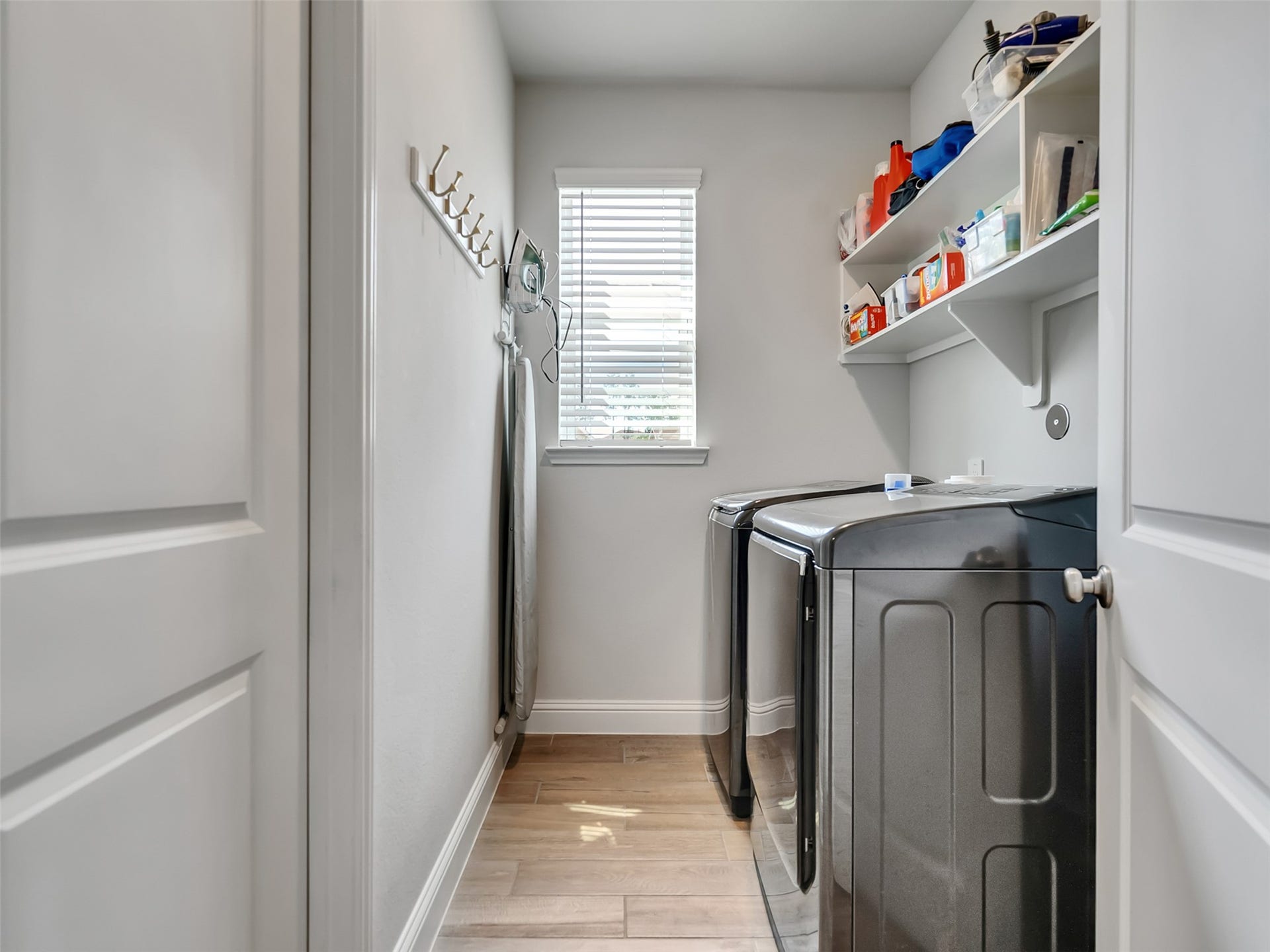17204 Begonia Bend Drive, Conroe, TX 77302 Laundry connects to the primary bathroom and closet