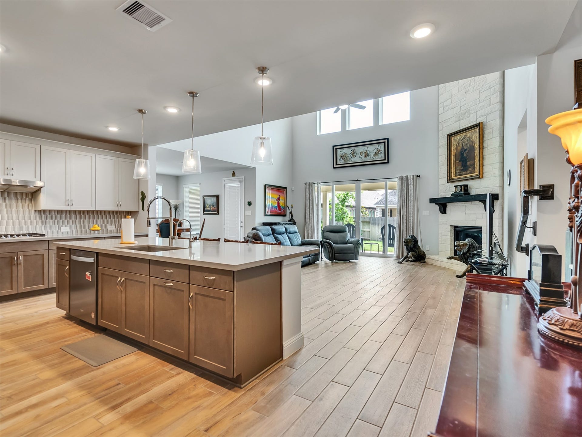 17204 Begonia Bend Drive, Conroe, TX 77302 two large sliding glass doors provide easy access to the outdoors