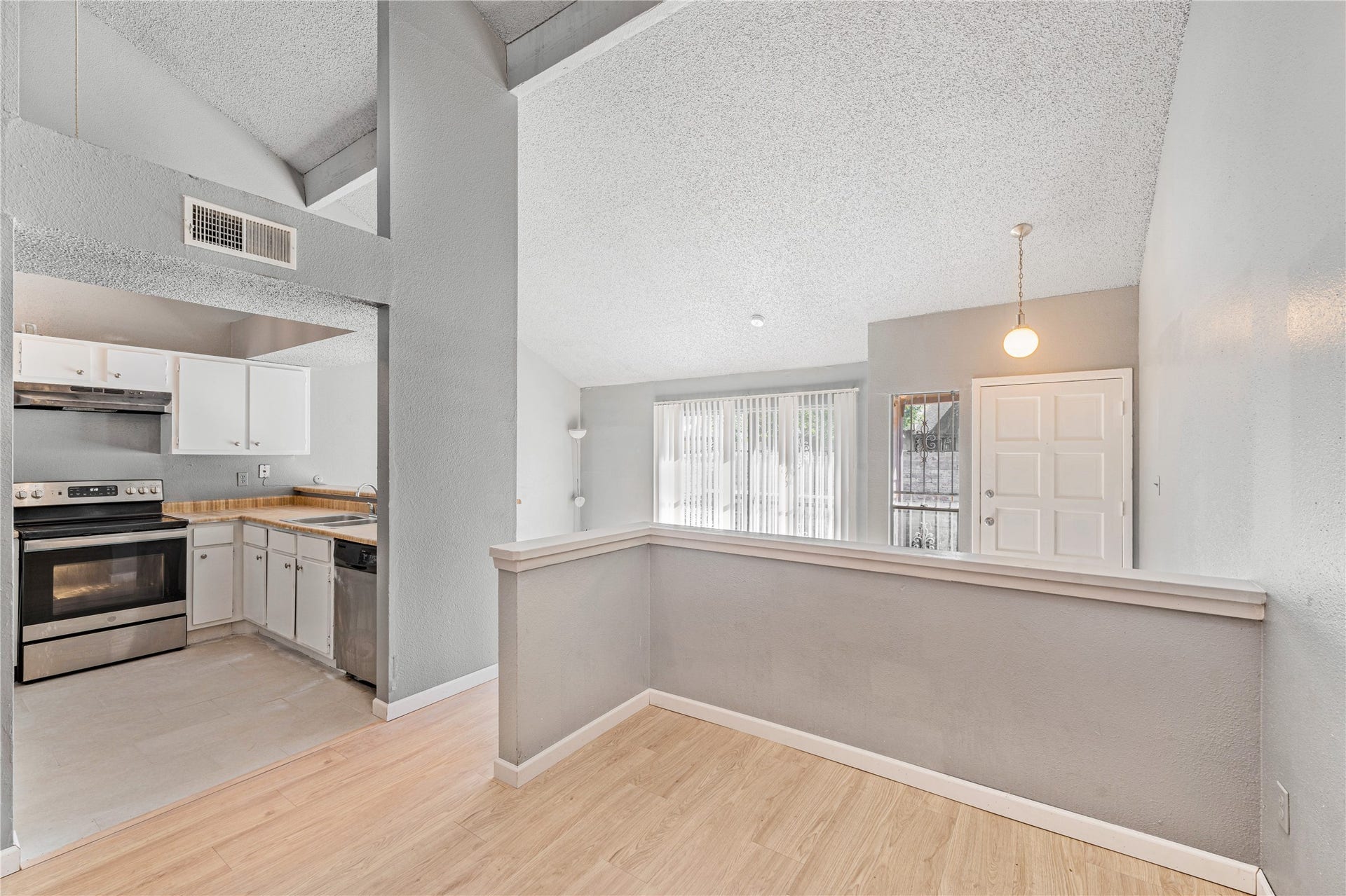 12665 Wellington Park Drive, Houston, TX 77072 12665 Wellington Park Drive, Houston, TX 77072