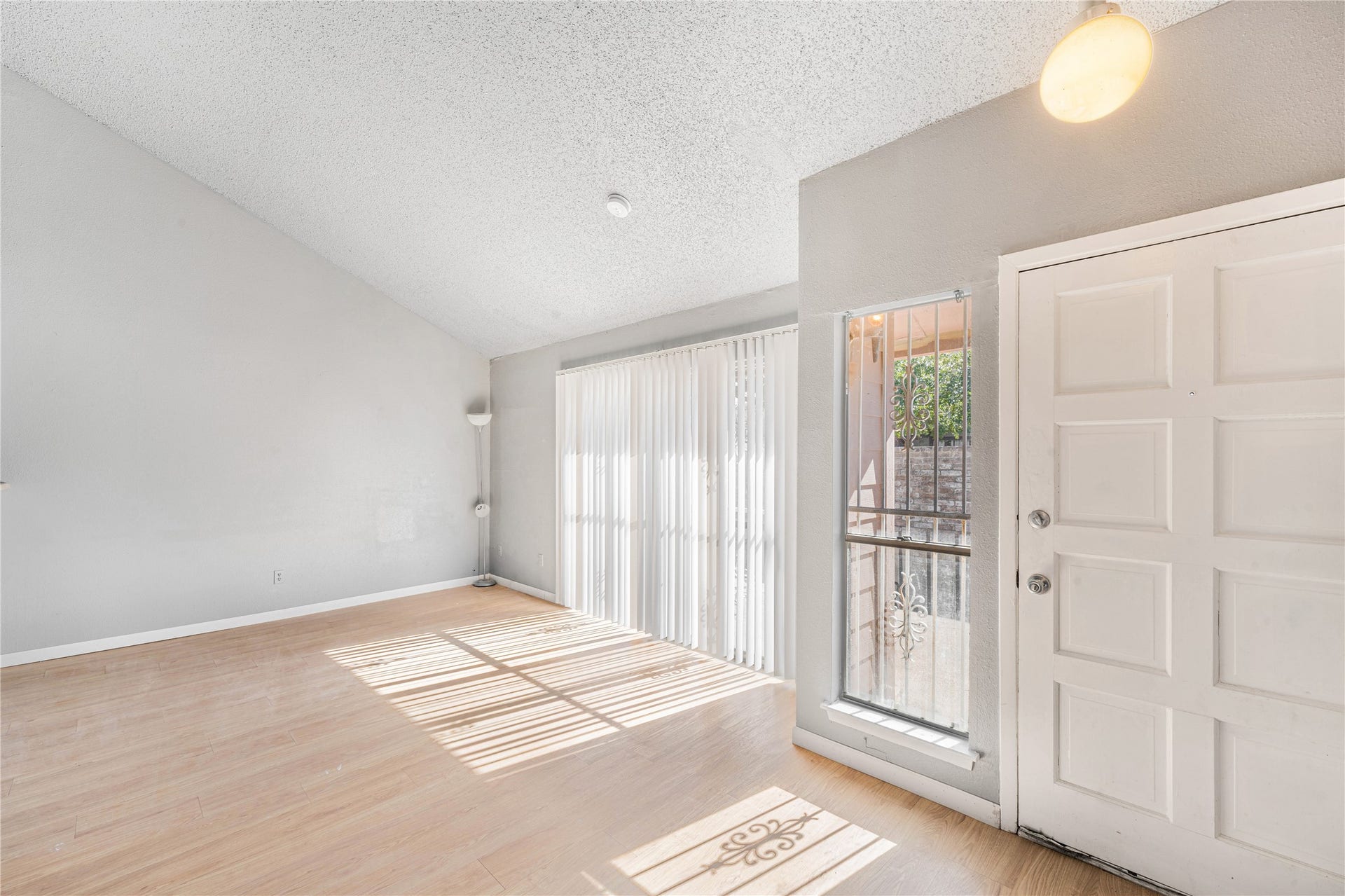12665 Wellington Park Drive, Houston, TX 77072 12665 Wellington Park Drive, Houston, TX 77072