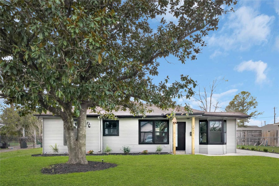 Property photo for 4331 Herridge Street, Houston, TX