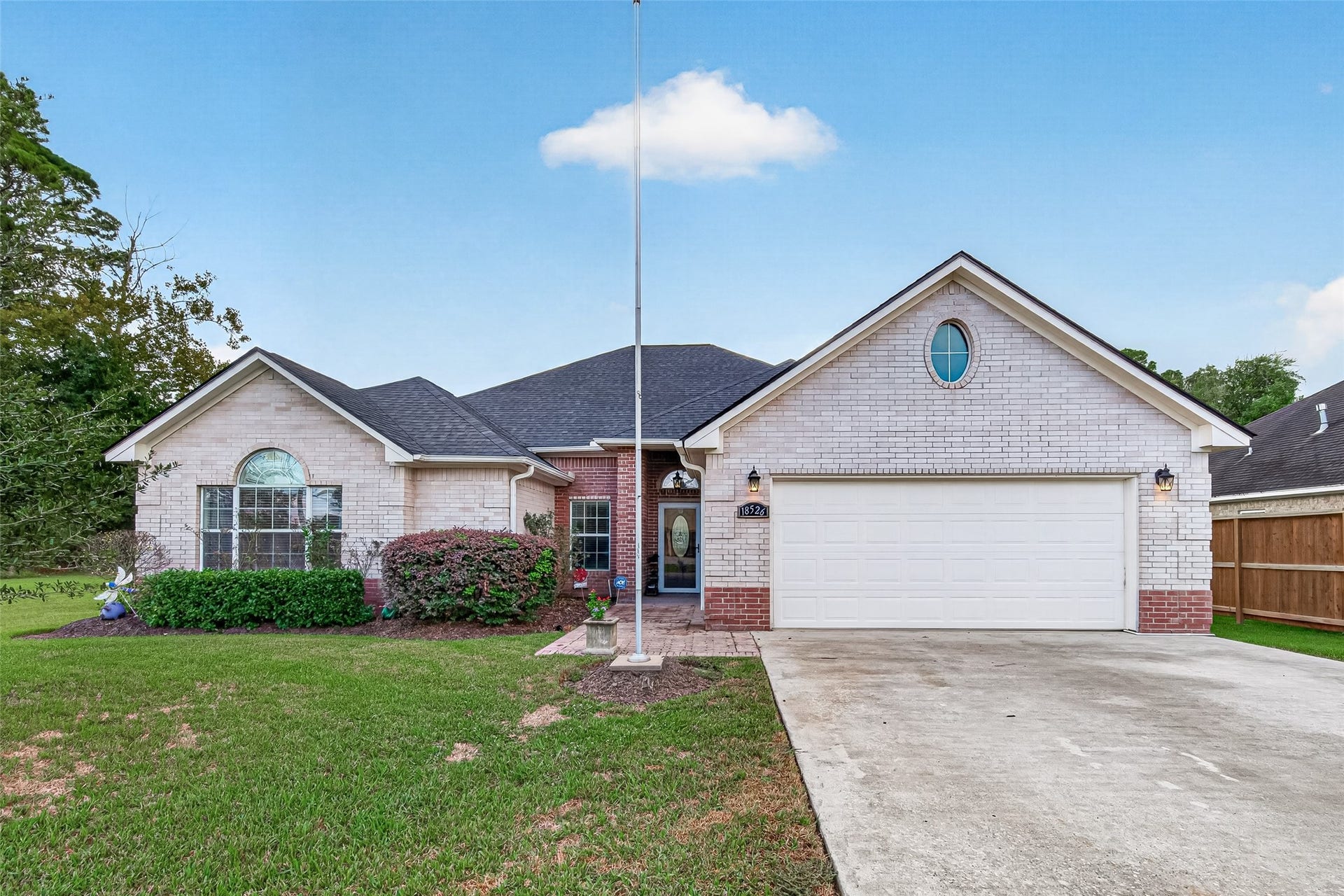 Welcome to 18526 Steele Point! This beautifully updated home in Crosby's Lake Shadows community offers inviting curb appeal, a spacious driveway, and an attached two-car garage.
