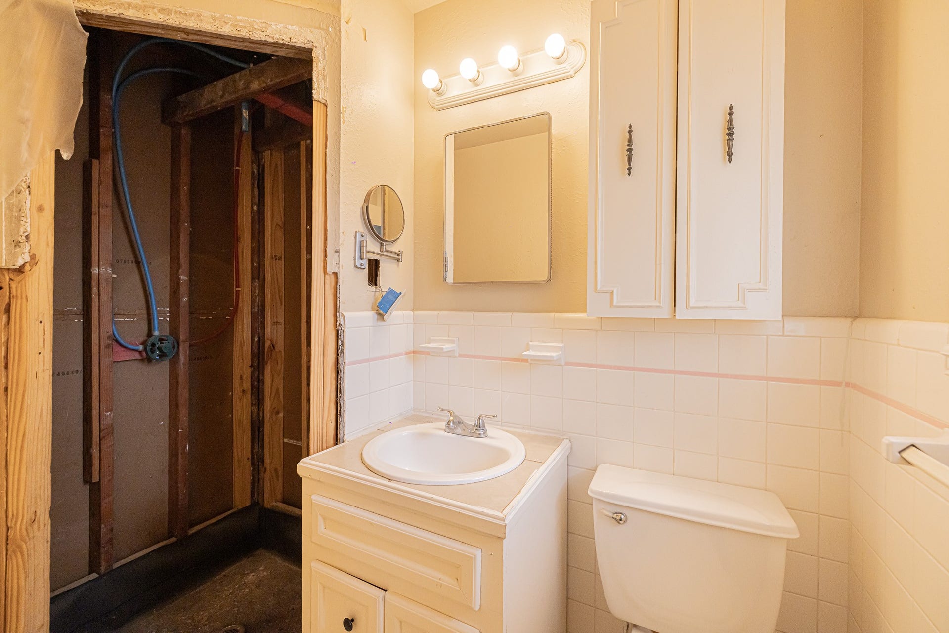 607 Yorkshire Avenue, Pasadena, TX 77503 607 Yorkshire Avenue, Pasadena, TX 77503