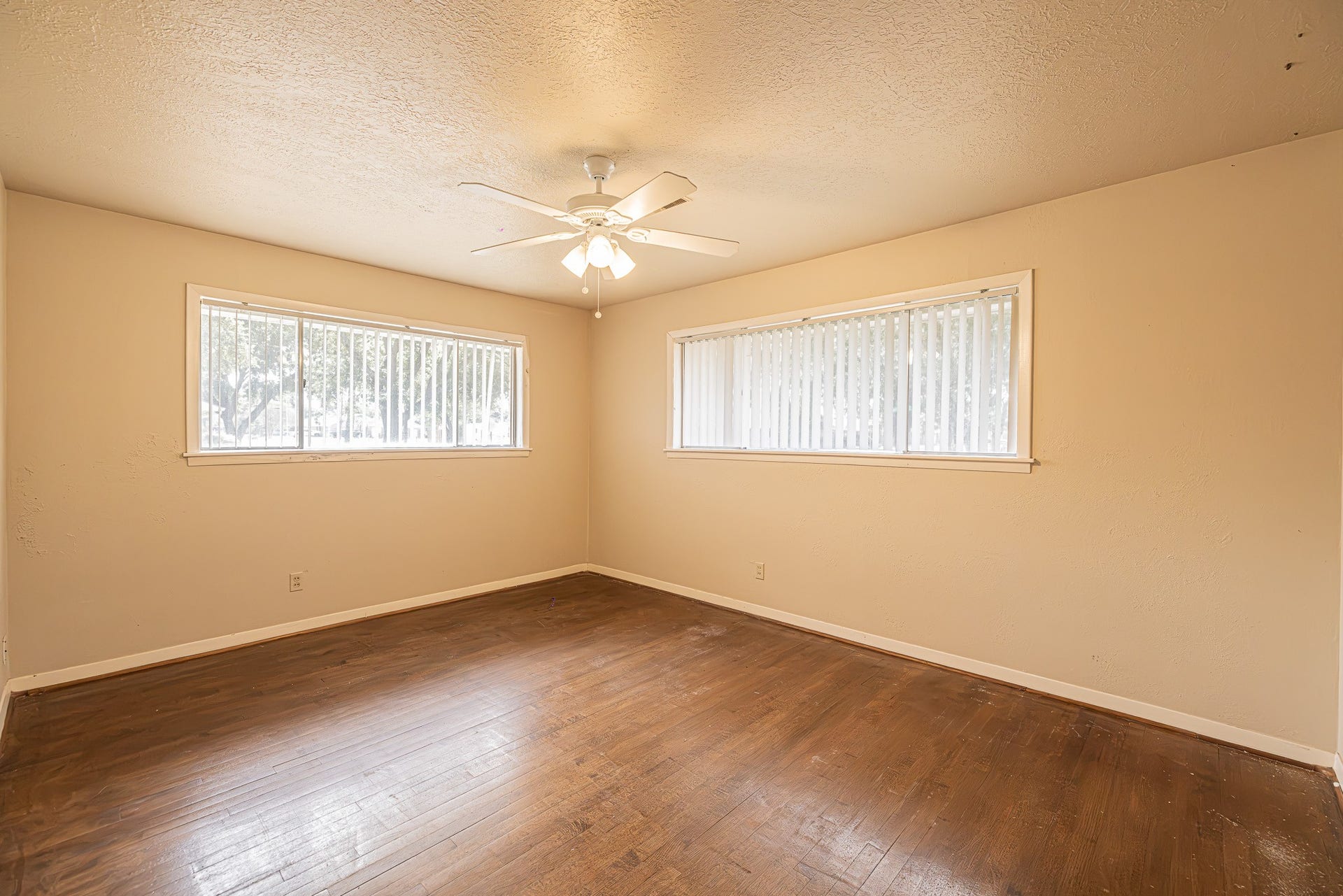 607 Yorkshire Avenue, Pasadena, TX 77503 607 Yorkshire Avenue, Pasadena, TX 77503