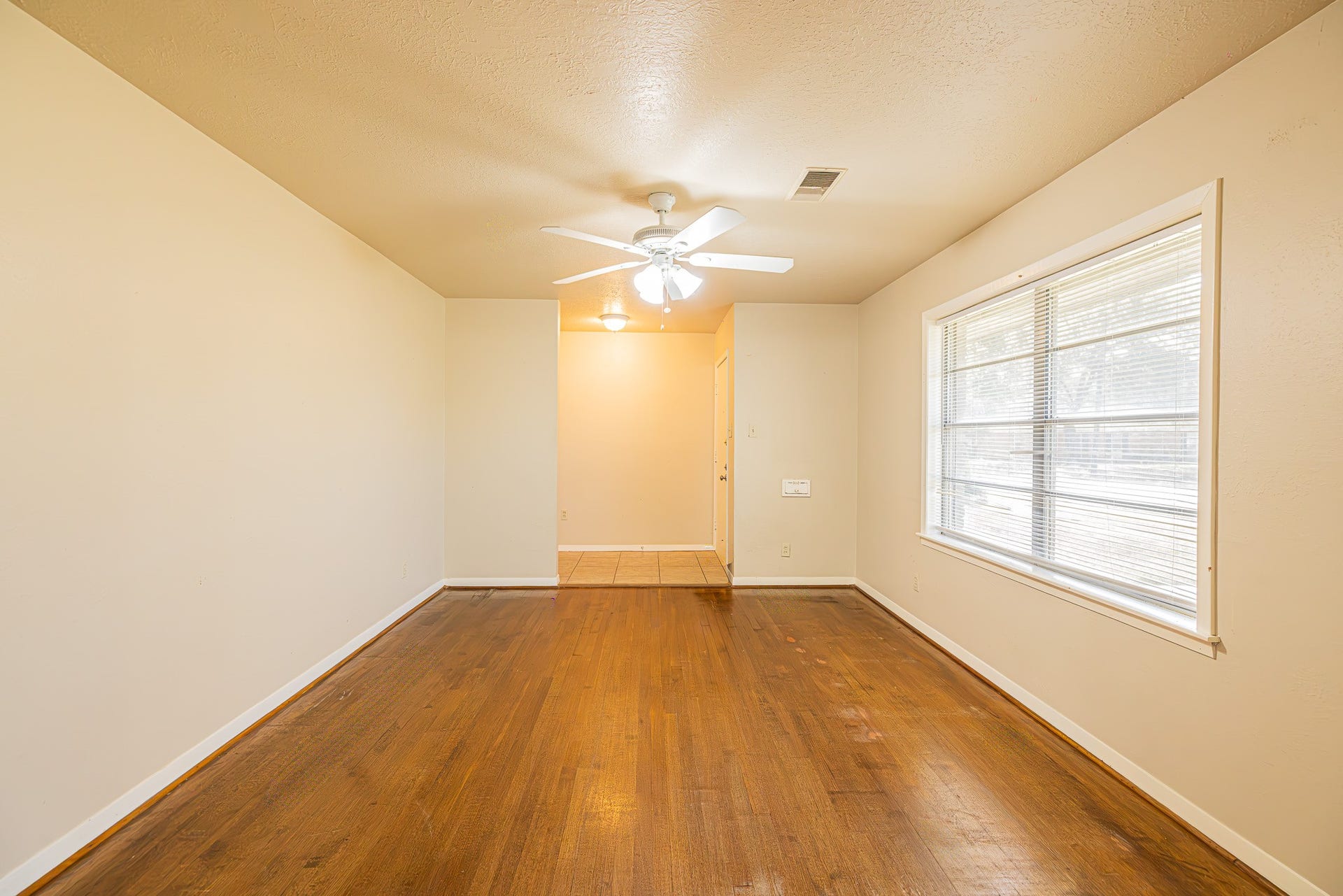607 Yorkshire Avenue, Pasadena, TX 77503 607 Yorkshire Avenue, Pasadena, TX 77503