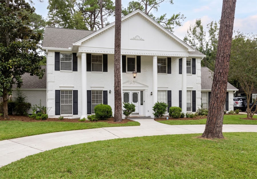 Property photo for 10822 Creektree Drive, Houston, TX